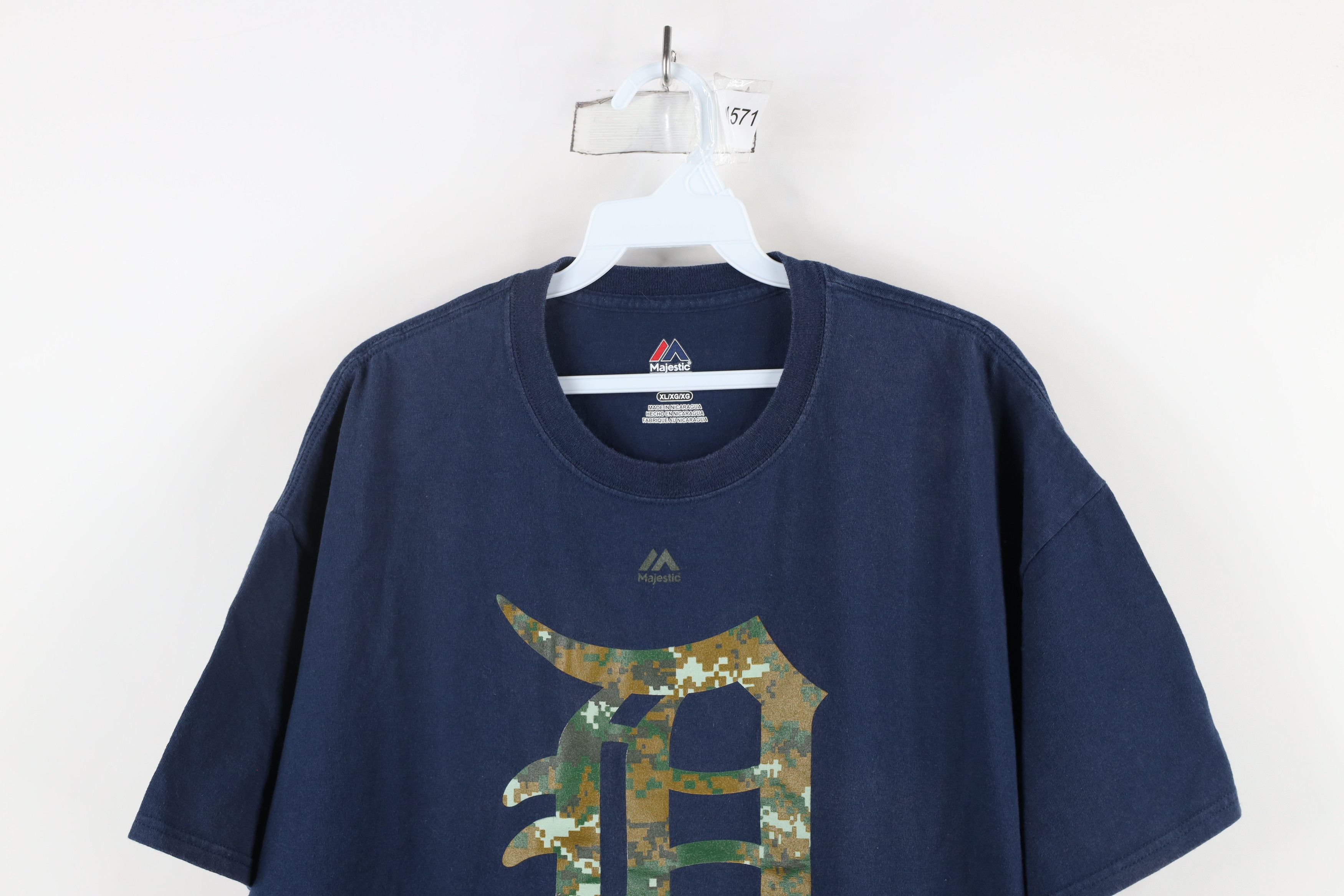 Majestic × Vintage Vintage Majestic Camouflage English D Detroit Tigers T-Shirt Size US XL / EU 56 / 4 - 2 Thumbnail