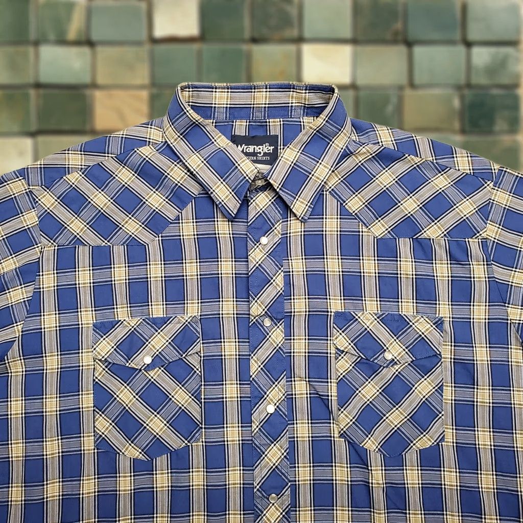 Wrangler Wrangler Shirt Mens 2XL Blue Plaid Pearl Snap Cowboy Western Casual Shirt Mens 2XL Blue Plaid Snap Button-Up Non-Graphic Casual Size US XXL / EU 58 / 5 - 1 Thumbnail