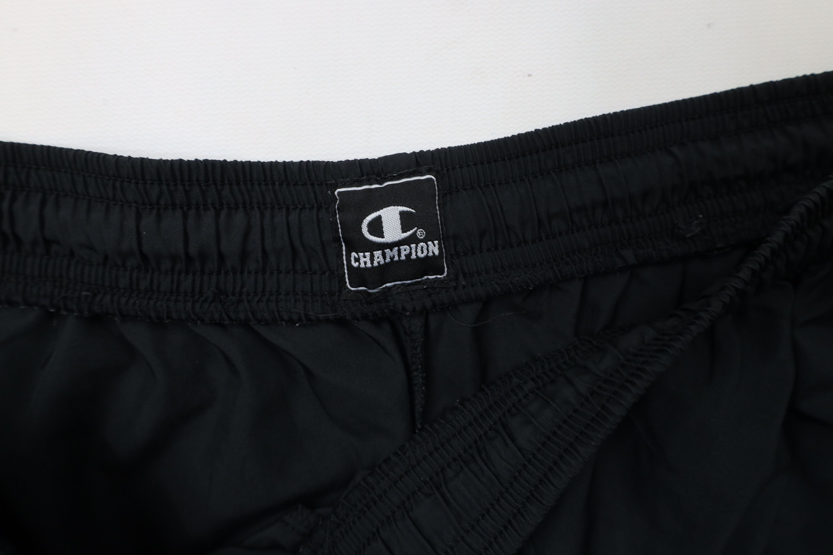 Champion × Vintage Vintage 90s Champion Classic Logo Running Soccer Shorts Size US 34 / EU 50 - 7 Thumbnail