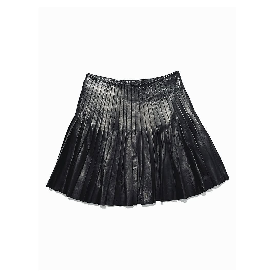 Prada Rare PRADA Lampskin Skirt Size 30" / US 8 / IT 44 - 6 Thumbnail