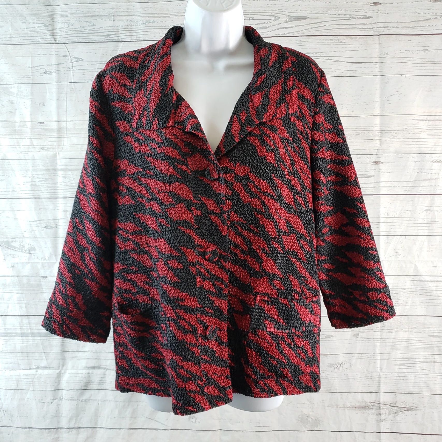 Vintage VINTAGE Chico's Travelers Womens Button Front Jacket Sz Small Black Red Textured Size S / US 4 / IT 40 - 2 Thumbnail