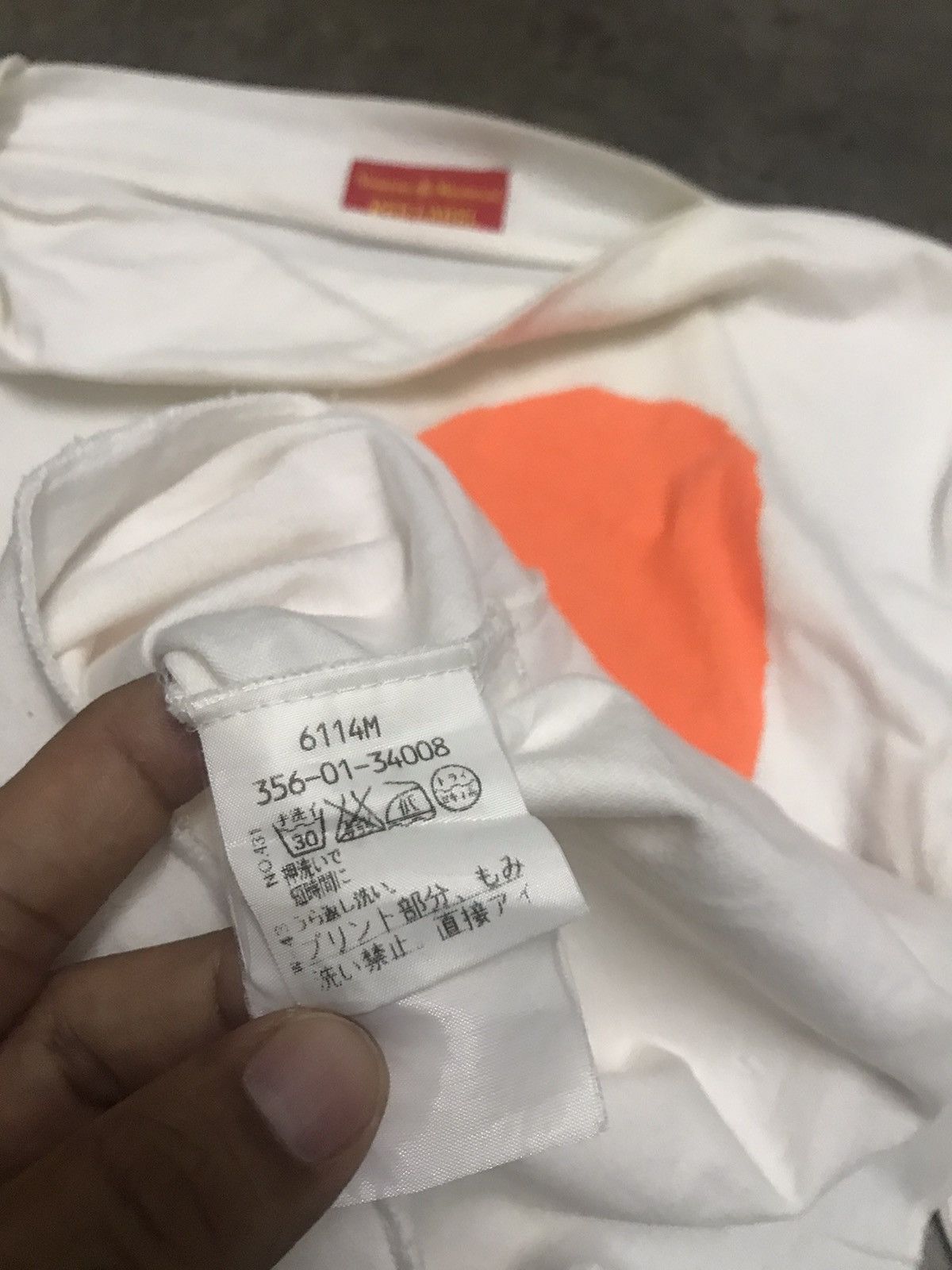 Vivienne Westwood VIVIENNE WESTWOOD - ASYMMETRIC LONG SLEEVE T-SHIRT Size S / US 4 / IT 40 - 20 Thumbnail