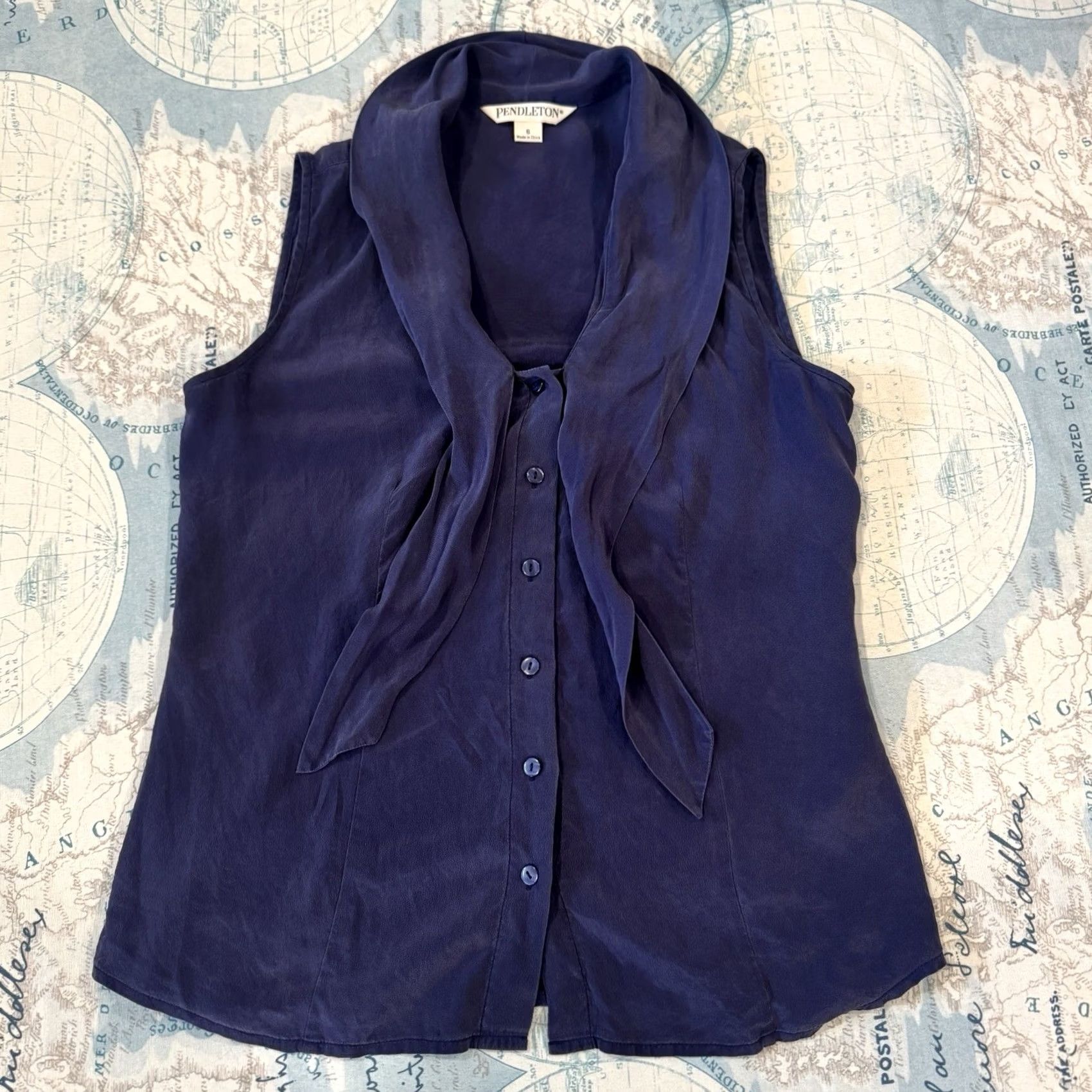 Pendleton Pendleton Silk Sleeveless Blouse Navy Blue Tie Neck Button-Up Collared Women 6 Classic Size M / US 6-8 / IT 42-44 - 7 Thumbnail
