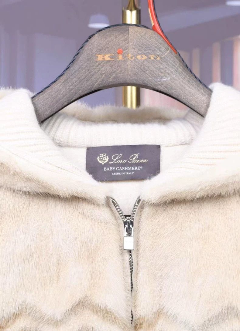 Loro Piana LORO PIANA Lady's hooded mink coat Size S / US 4 / IT 40 - 4 Thumbnail