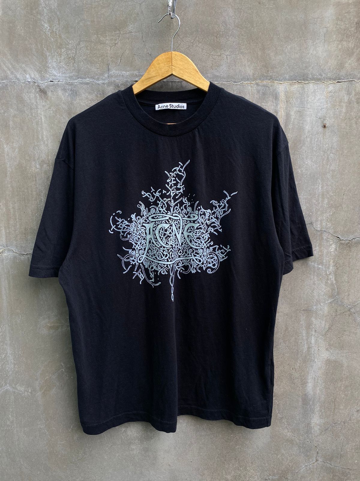 Acne Studios Glow In The Dark Logo Tee Size US XS / EU 42 / 0 - 4 Thumbnail