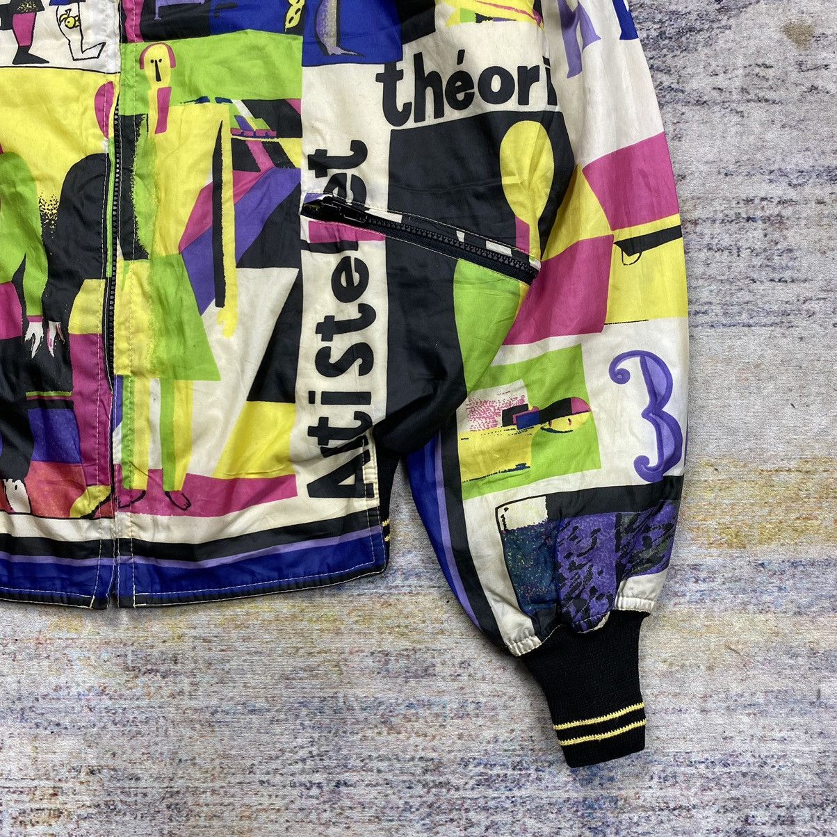 Versace vintage 90s gianni versace all over print bomber jacket Size S / US 4 / IT 40 - 6 Thumbnail
