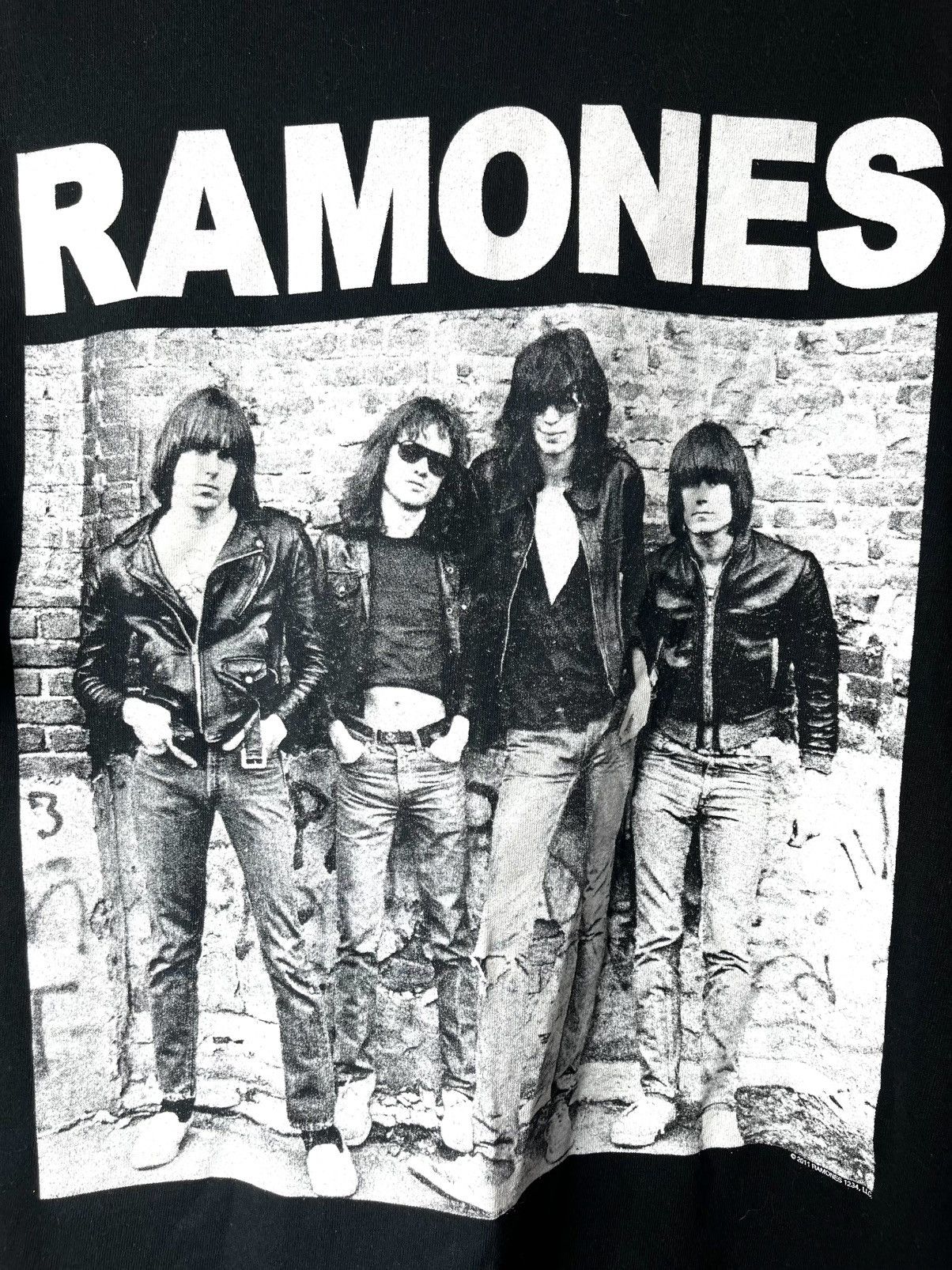 Band Tees 2010’s Vintage Ramones Band Punk Rock T Shirt Oi Size US XL / EU 56 / 4 - 2 Thumbnail