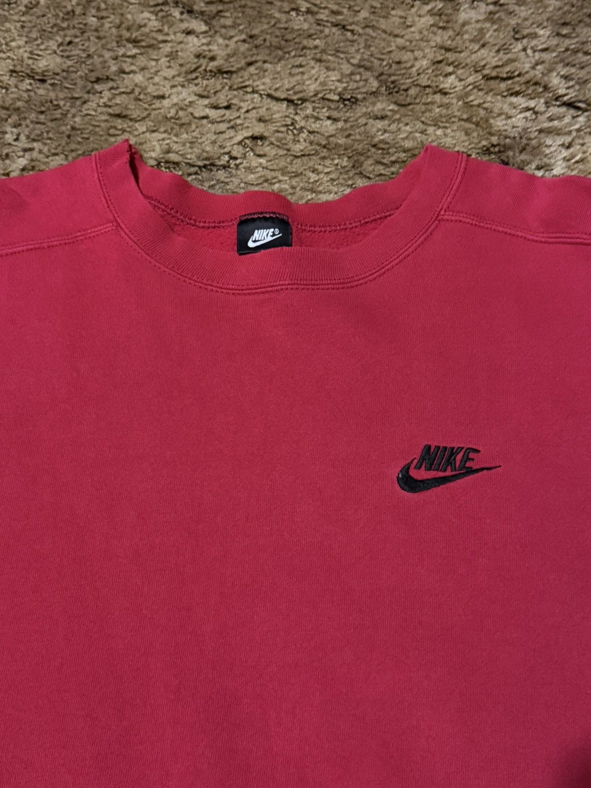 Nike Vintage Nike Small Logo Crewneck Sweatshirt Red XLarge Size US XL / EU 56 / 4 - 2 Thumbnail