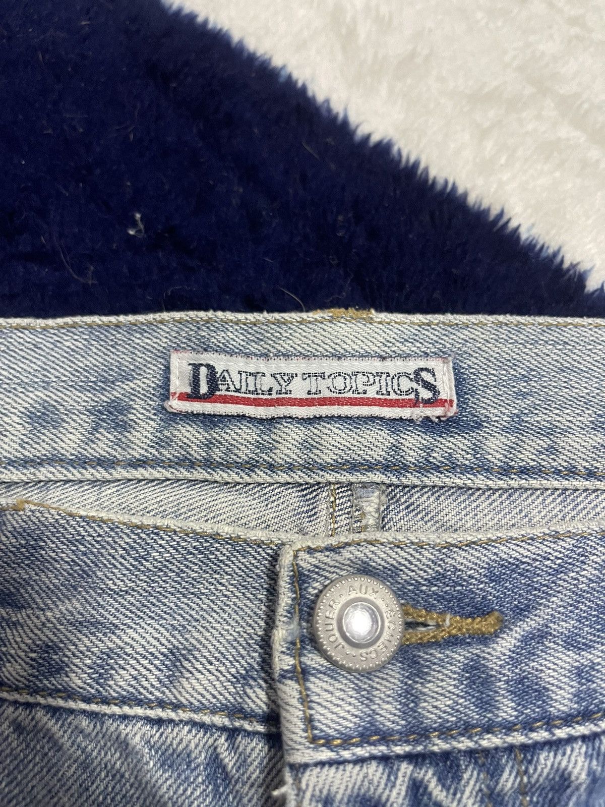 Japanese Brand Daily Topics Flare Distressed Jeans (14) Size 29" - 9 Thumbnail
