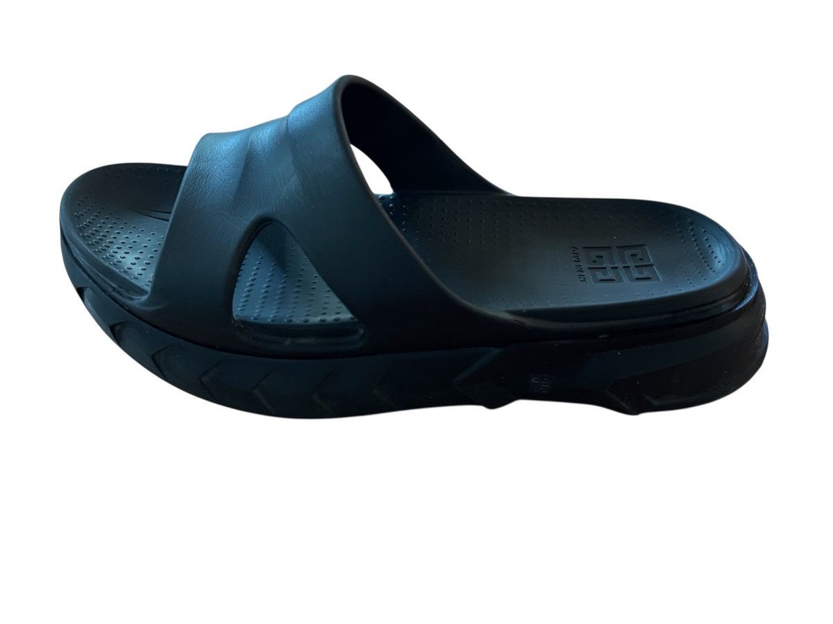 Givenchy Givenchy Marshmallow Logo-Print Rubber Slides Neutrals Size US 10 / EU 43 - 4 Thumbnail