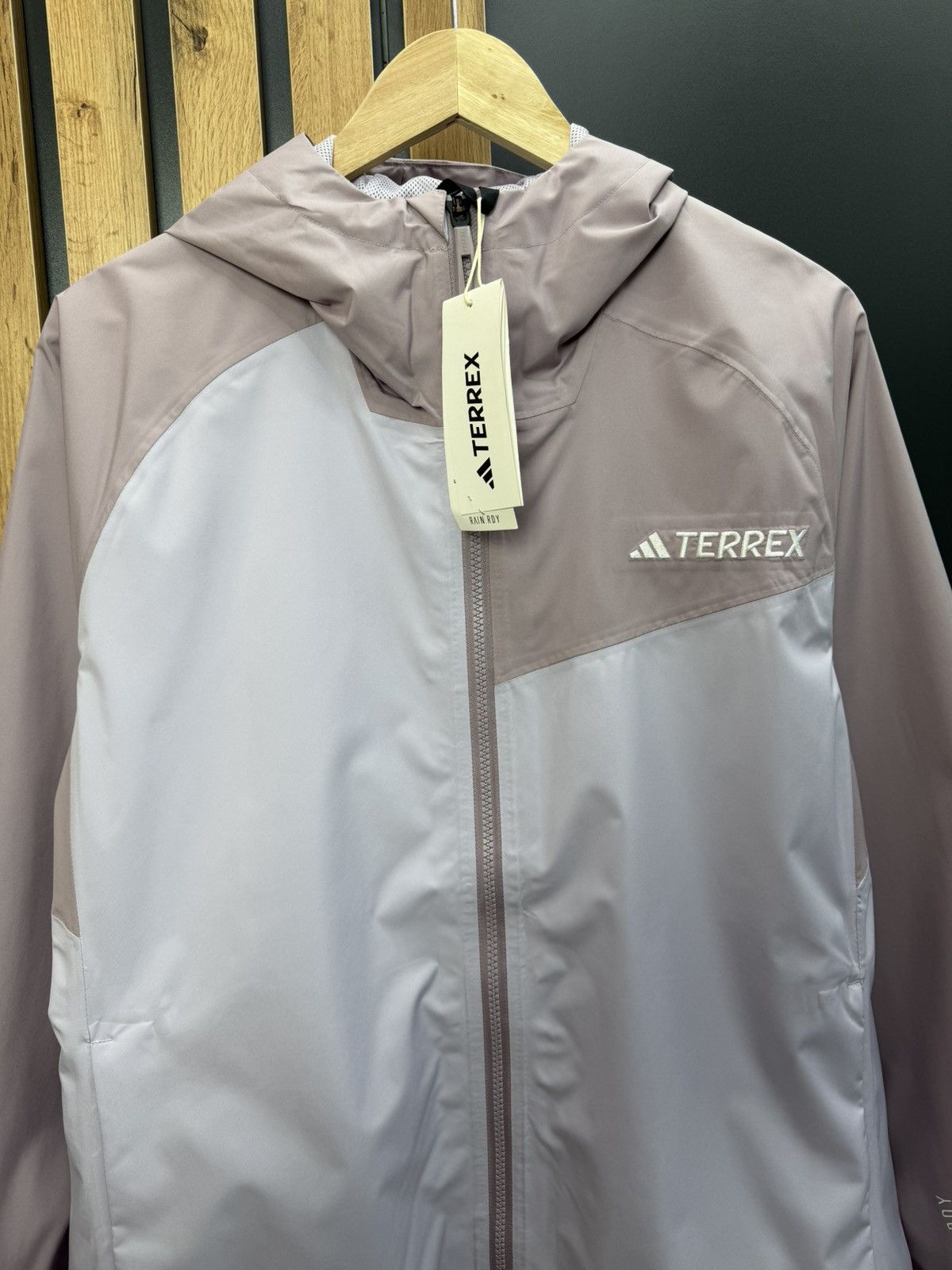 Adidas Adidas Terrex Multi 2L Rain.Rdy Jacket Purple Women’s Size XL / US 12-14 / IT 48-50 - 6 Thumbnail