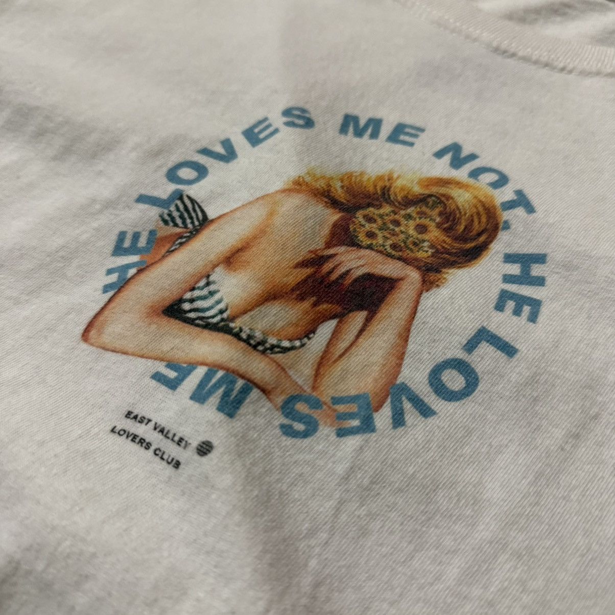 Vintage vintage lovers club t shirt He Loves Me. He Loves Me Not! XL Size US XL / EU 56 / 4 - 5 Thumbnail