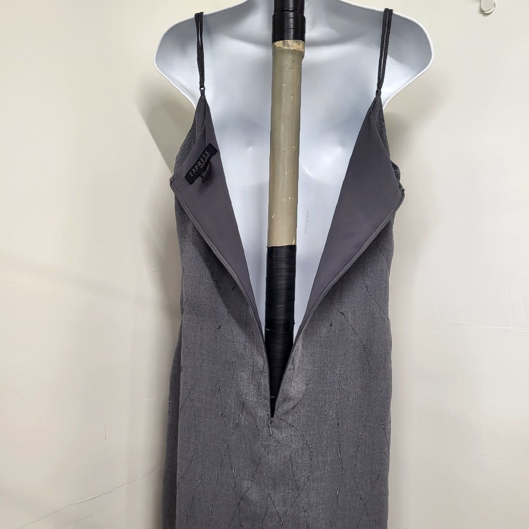 Express Express Dress Women's 13/14 Sleeveless Gray Embroidered Cocktail Knee Length Y2K Party Slip Dress Mens? Size XL / US 12-14 / IT 48-50 - 3 Thumbnail