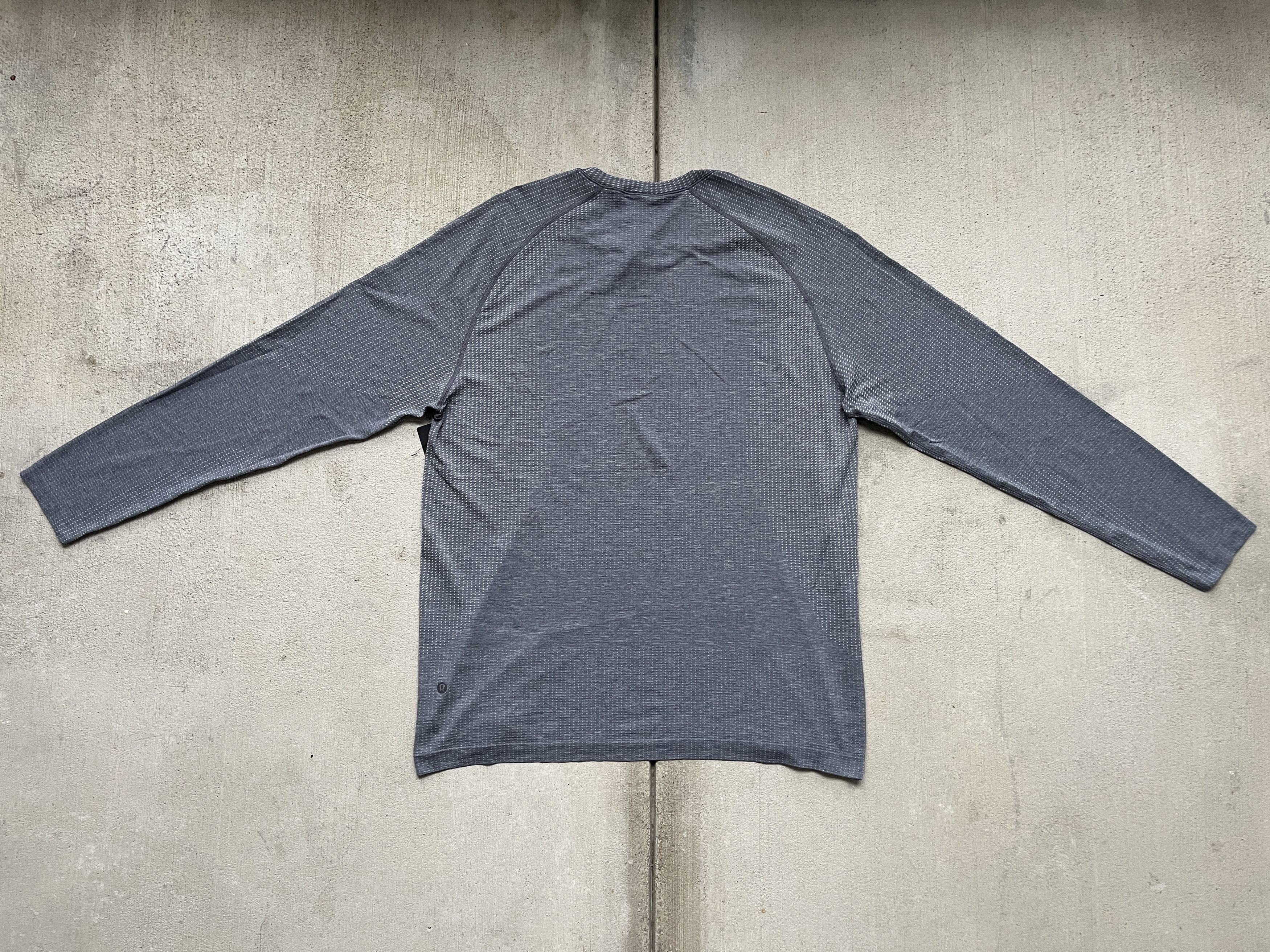 Lululemon Lululemon Metal Vent Tech Long Sleeve Shirt Size US XL / EU 56 / 4 - 2 Thumbnail