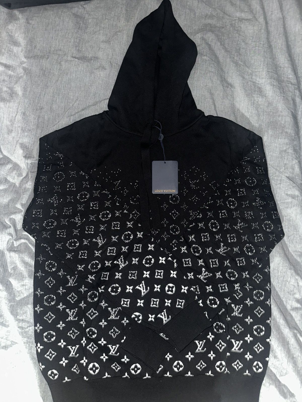 Louis Vuitton Louis Vuitton monogram LV logo sweatshirt/hoodie Size US L / EU 52-54 / 3 - 2 Thumbnail