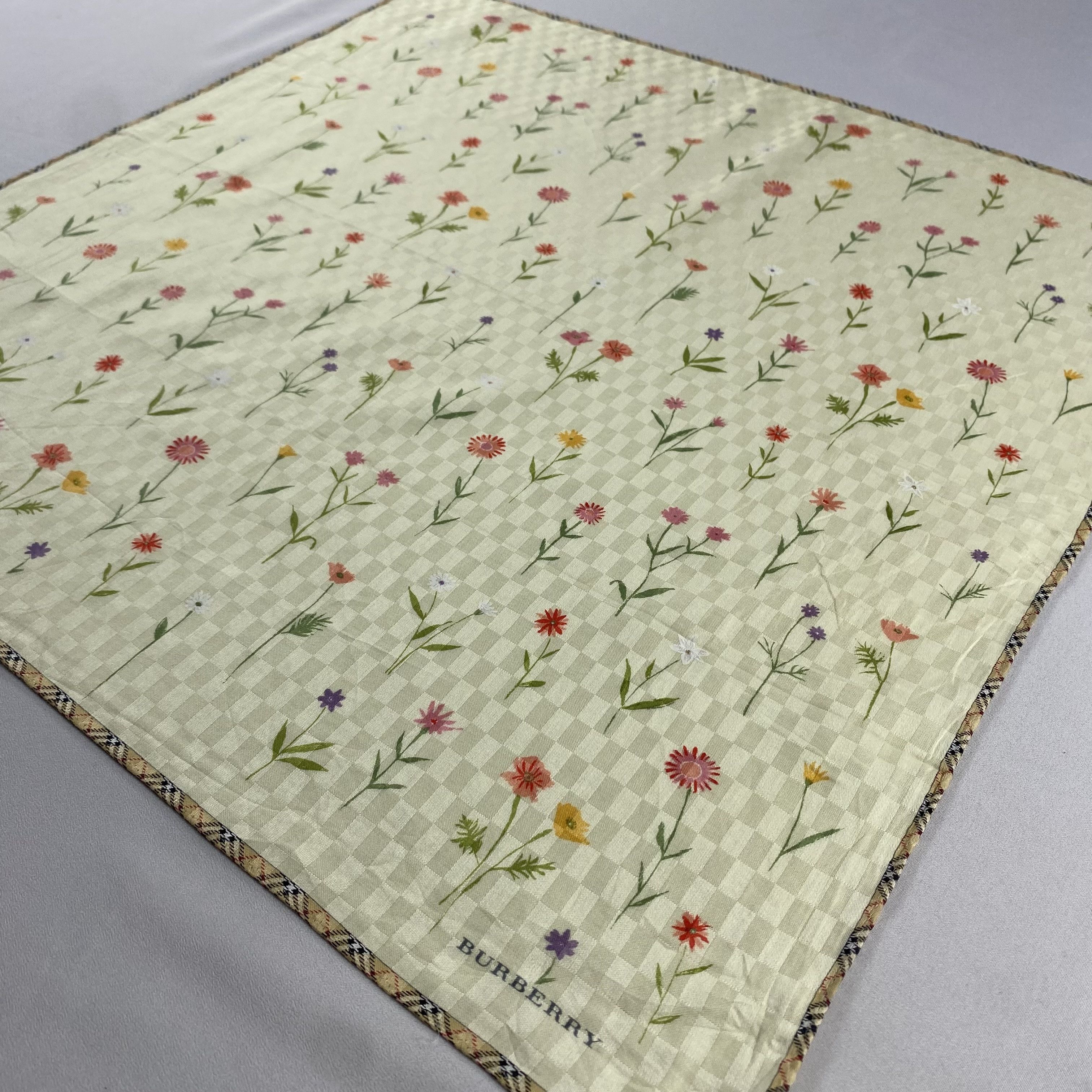 Burberry × Vintage Burberry Handkerchief / Neckerchief / Bandana-P1632 Size ONE SIZE - 2 Thumbnail