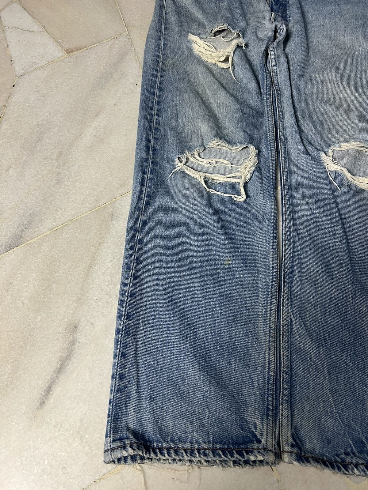 Levi's 💥LIMITED EDITION💥VINTAGE 90’S LEVIS 501XX DISTRESSED JEANS Size US 34 / EU 50 - 3 Thumbnail