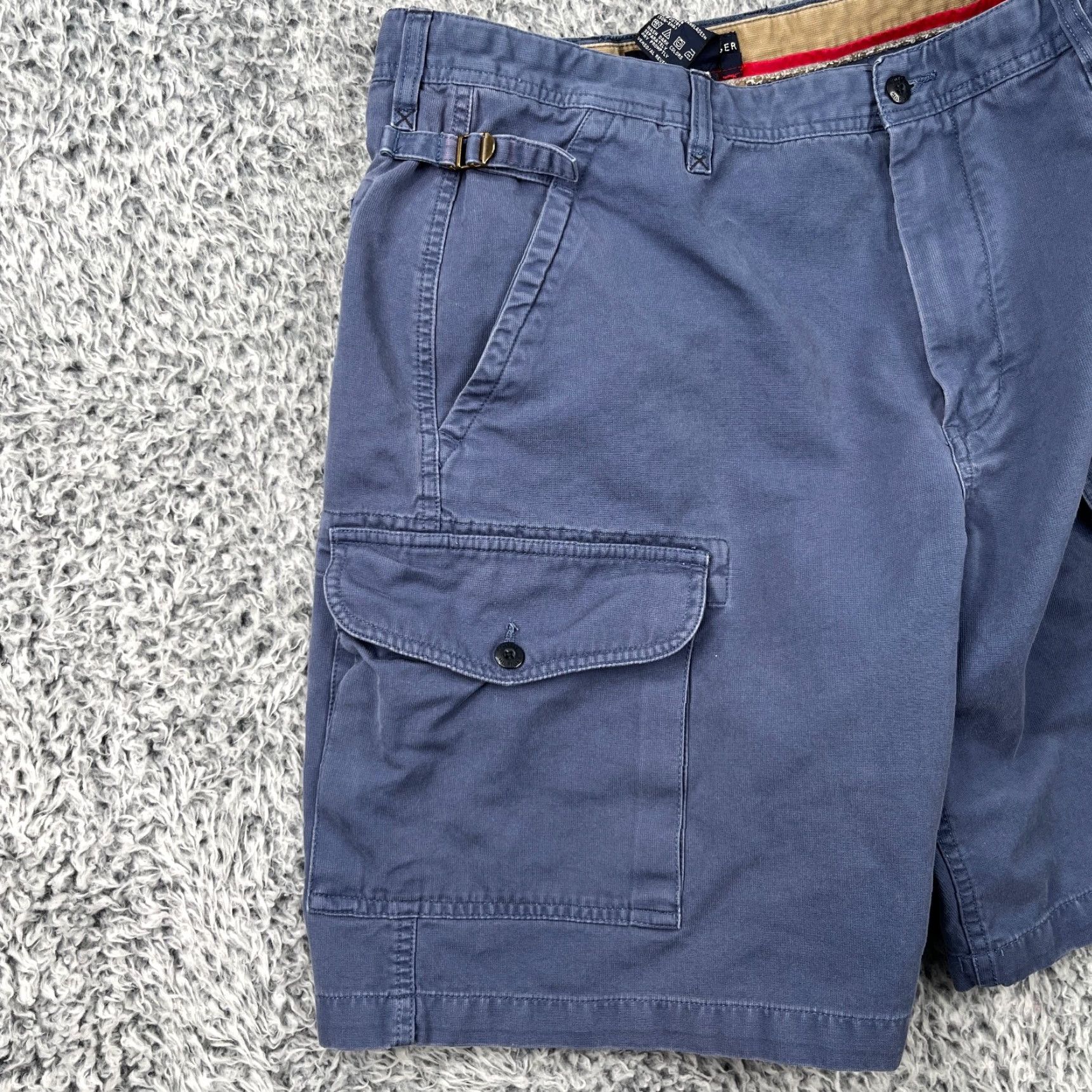 Tommy Hilfiger VINTAGE Tommy Hilfiger Cargo Shorts Mens 34 Blue Cargo Shorts Mens 34 Blue Canvas Shorts Hood? Size US 34 / EU 50 - 6 Thumbnail