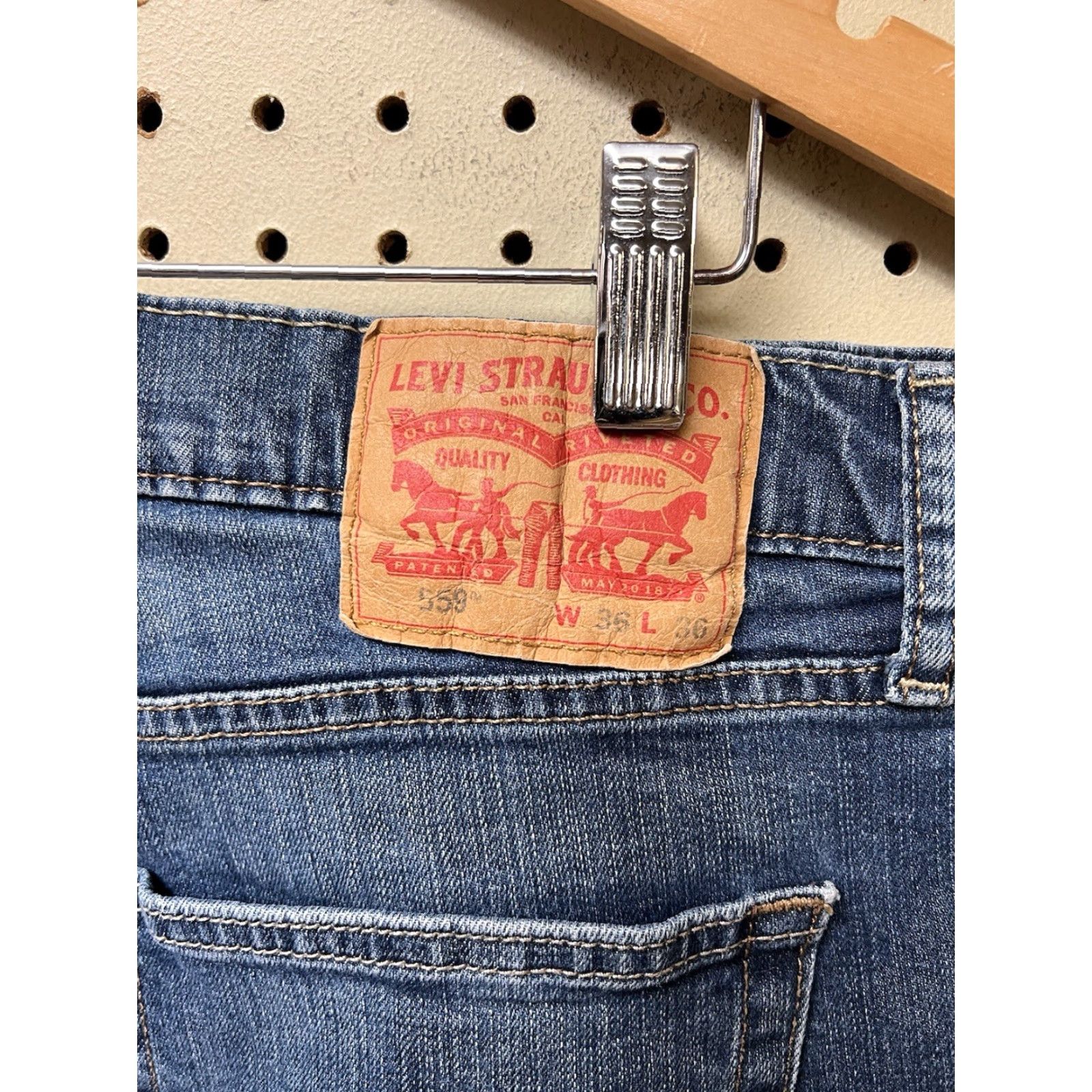 Levi's Levi's 559 Jeans Mens 35x30 Blue Denim Straight Relaxed Regular Fit 559 Model Vintage No Size US 35 - 3 Thumbnail