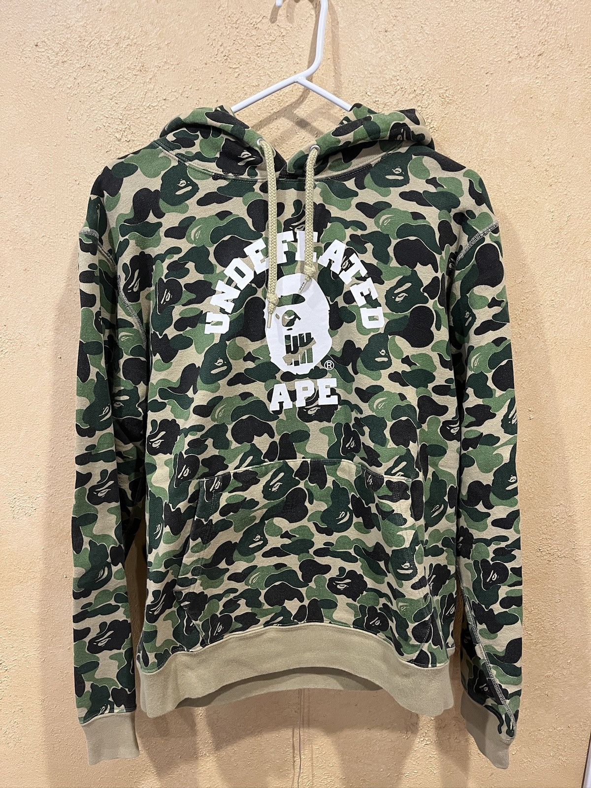 Bape × Undefeated BAPE x UNDEFEATED HOODIE Size US L / EU 52-54 / 3 - 1 Thumbnail