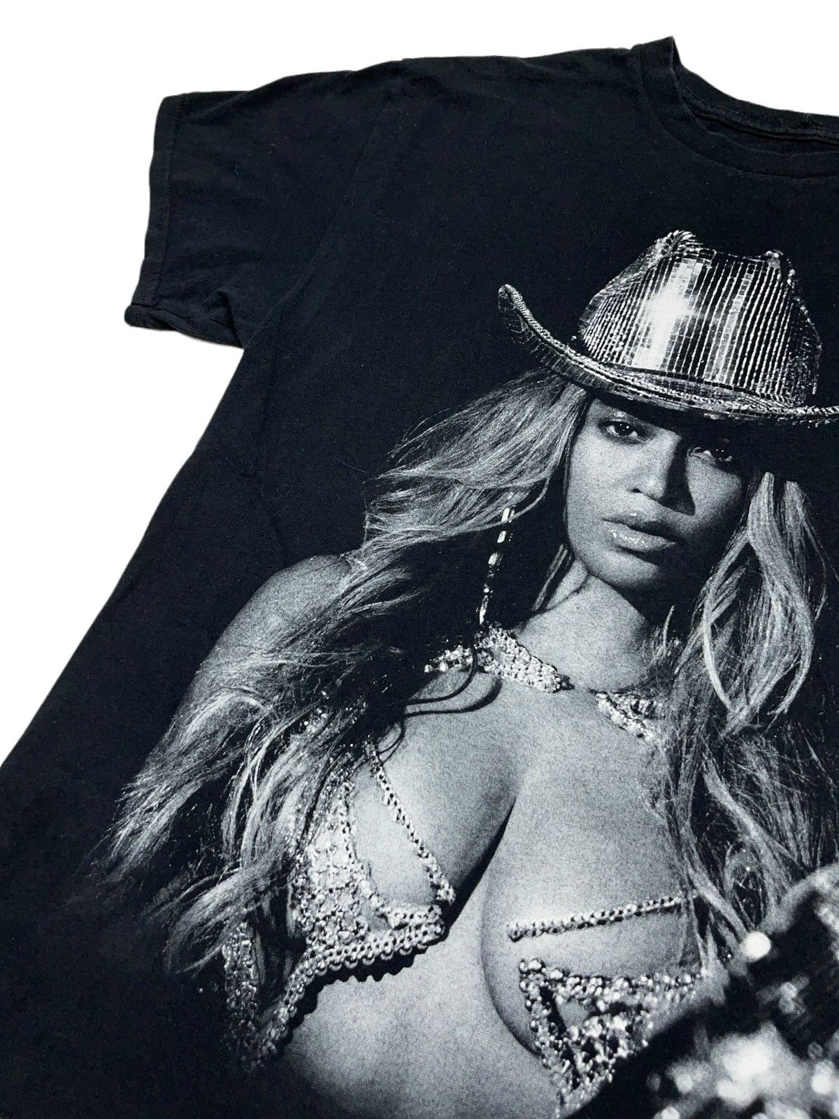 Band Tees Beyoncé Renaissance World Tour T-shirt Size US L / EU 52-54 / 3 - 4 Thumbnail