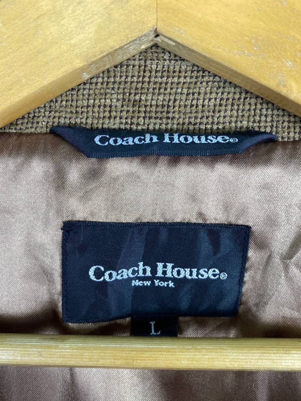 Coach coach house waffle design jacket nice design Size US L / EU 52-54 / 3 - 7 Thumbnail