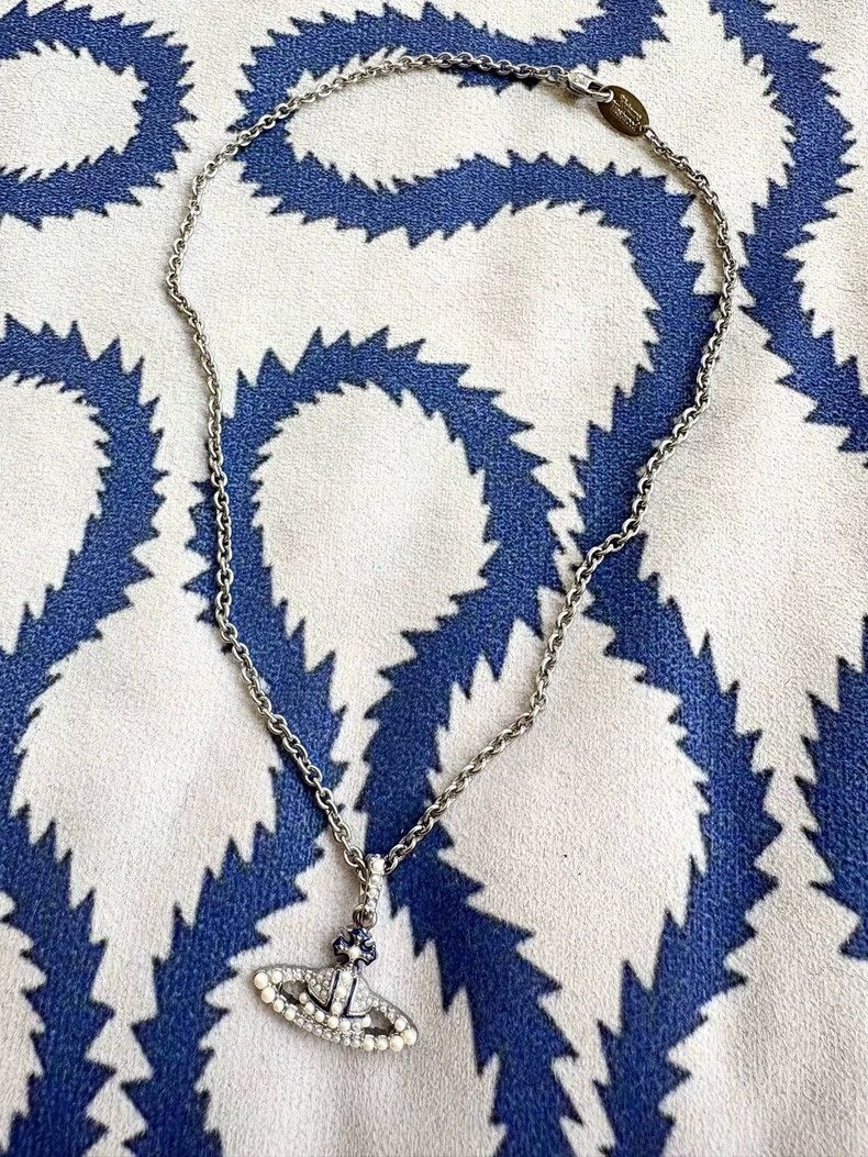 Vivienne Westwood Vivienne Westwood Pearl Flat Saturn Necklace Size ONE SIZE - 4 Thumbnail