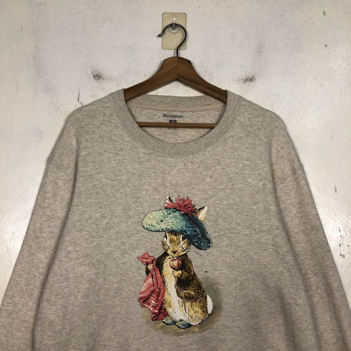 JW Anderson 📌Vintage Sweatshirt JW Anderson X Uniqlo Big Logo Size US L / EU 52-54 / 3 - 5 Thumbnail