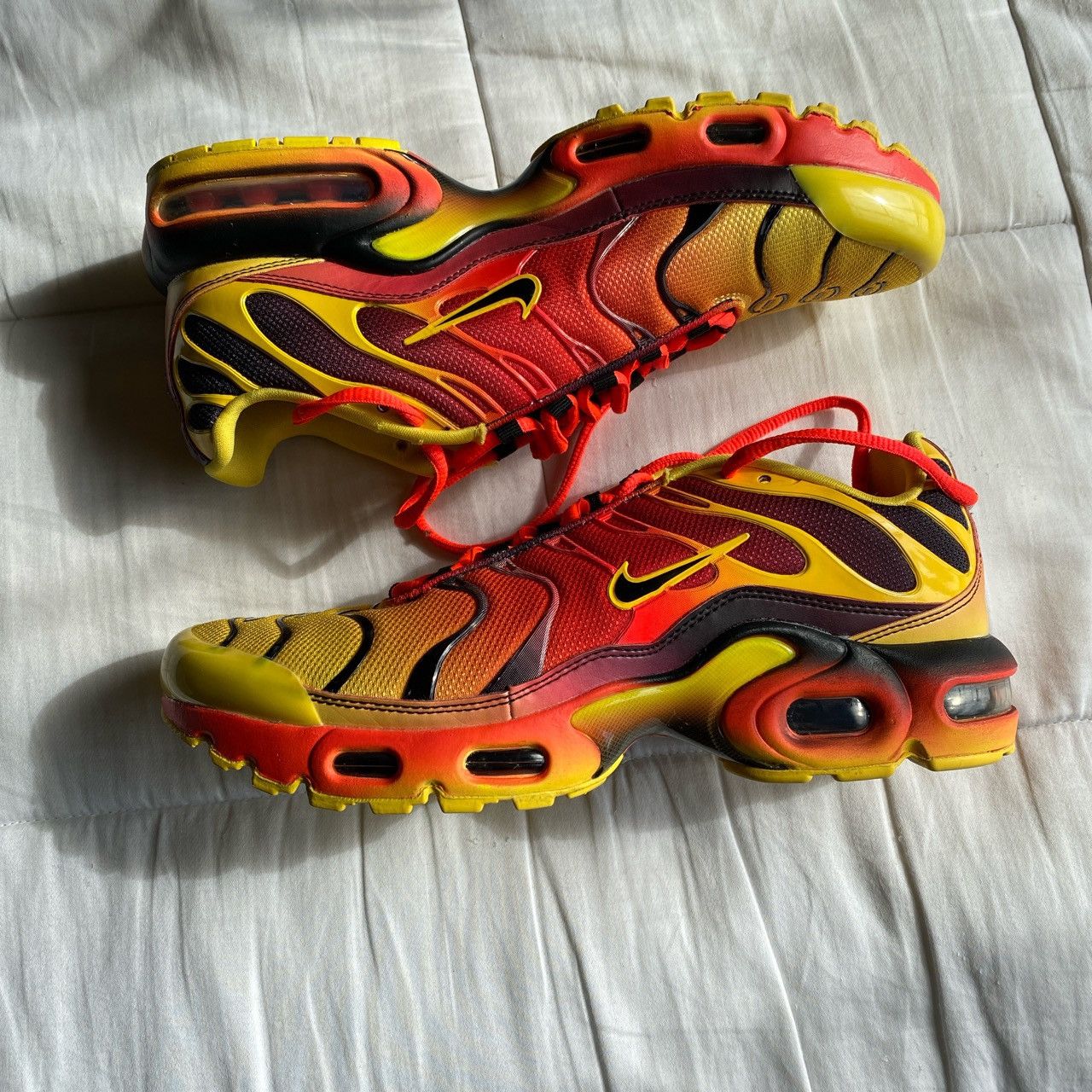 Nike Air Max Plus TN ‘Chrome Yellow’ Size US 7 / EU 40 - 1 Thumbnail