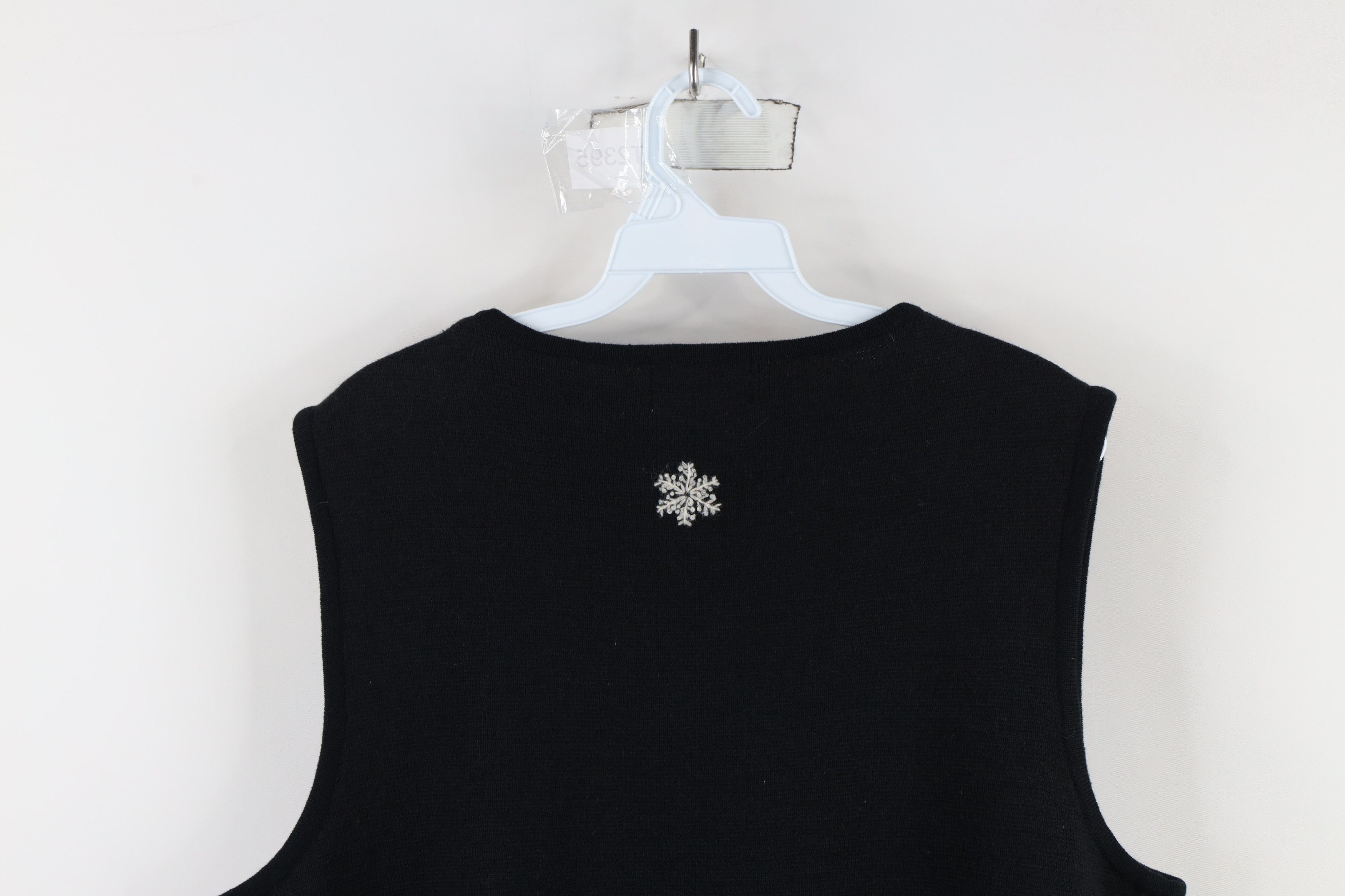 Vintage × Woolrich Woolen Mills Vintage 90s Woolrich Snowman Dog Knit Sweater Vest Black Size L / US 10 / IT 46 - 14 Thumbnail