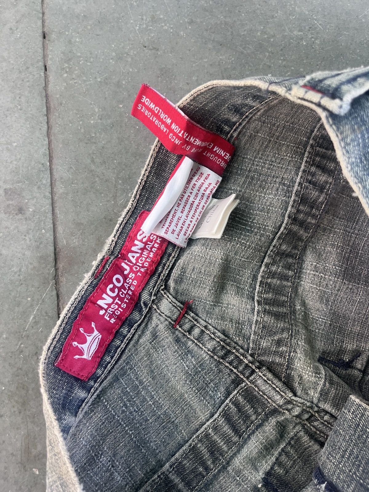 JNCO Vintage Y2K JNCO Spikes Skull Jorts Size US 34 / EU 50 - 9 Thumbnail