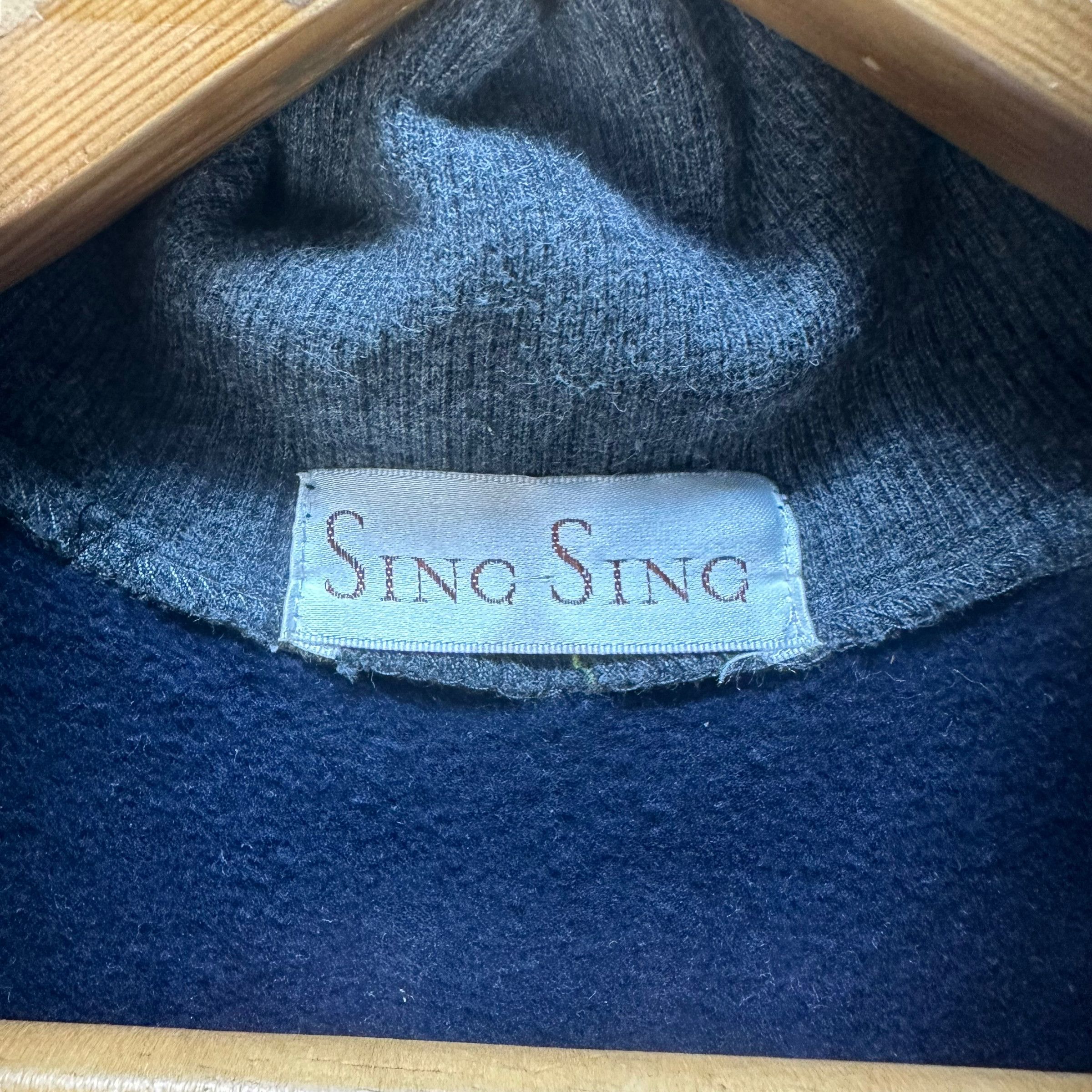 Japanese Brand SING SING RETRO GRAPHIC SWEATER #7952-192 Size S / US 4 / IT 40 - 7 Thumbnail