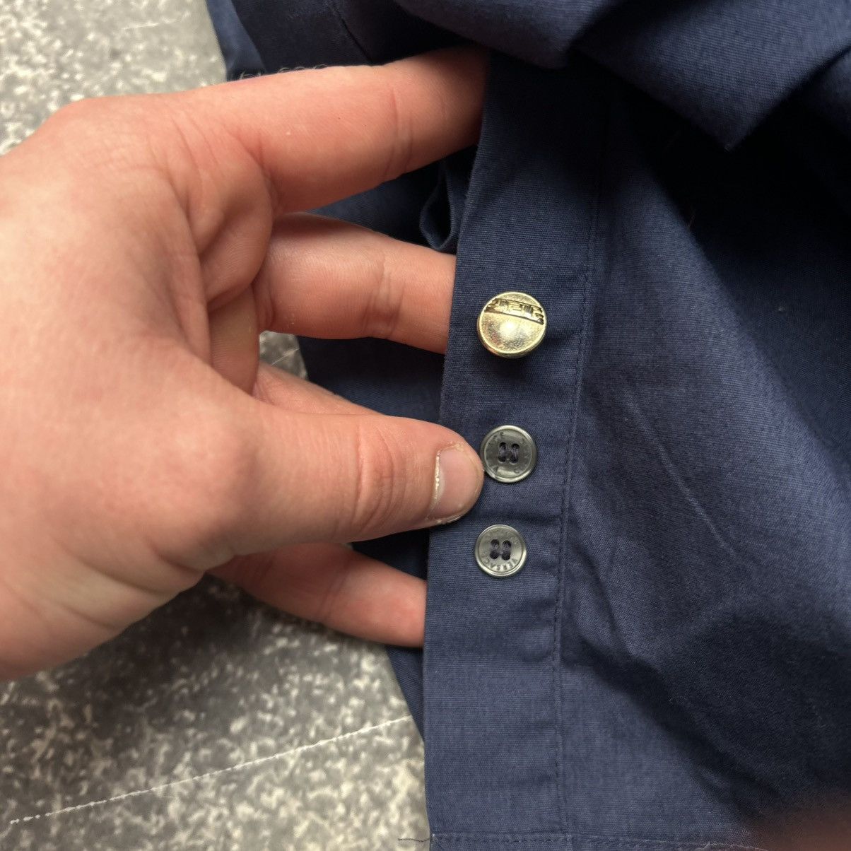 Versace Luxury Versace Classic small logo vintage button shirt Size US L / EU 52-54 / 3 - 11 Thumbnail