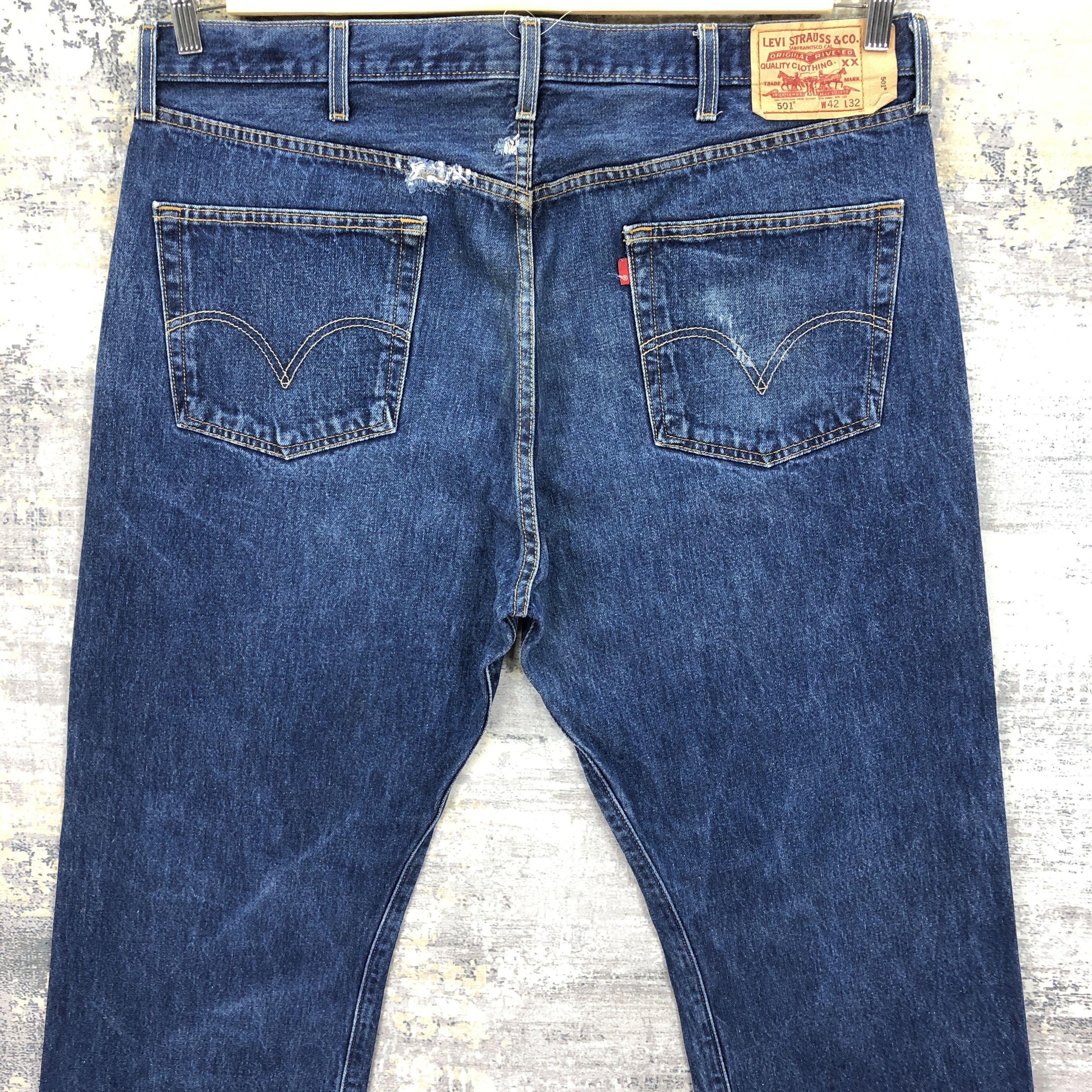 Levi's Vintage Levis 501 Jeans Dirty Levi's Indigo Faded Denim Size US 40 / EU 56 - 4 Thumbnail