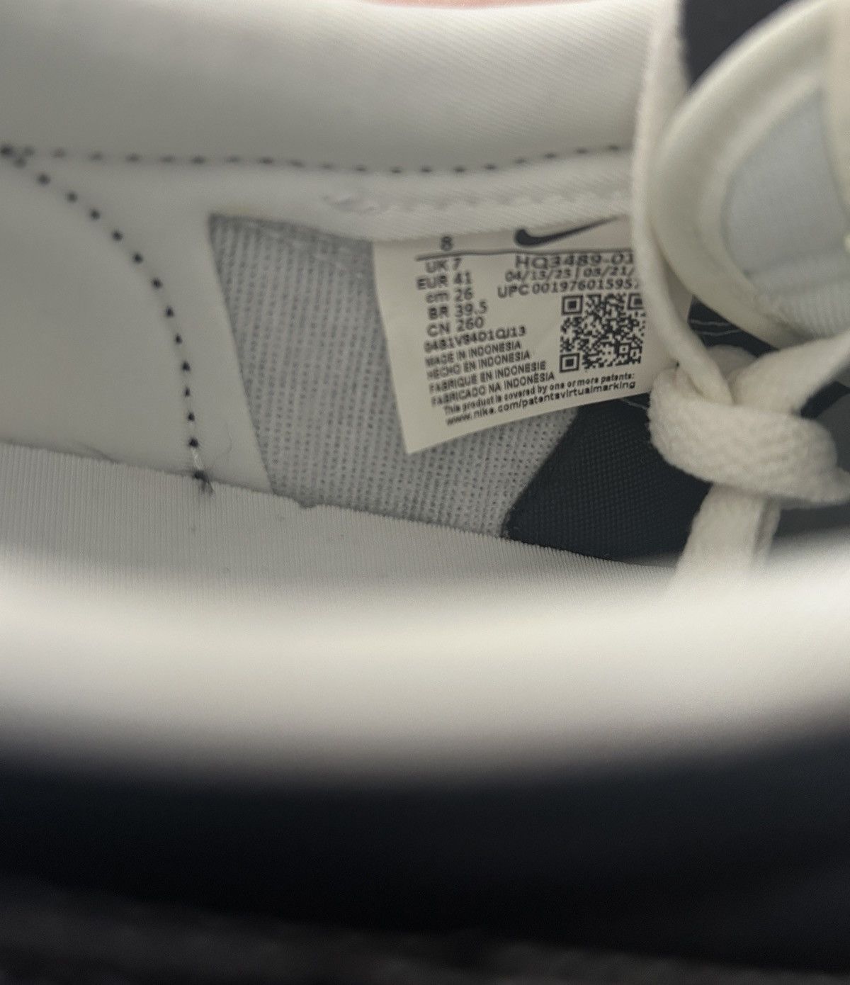 Nike NIKE Size US 8 / EU 41 - 4 Thumbnail