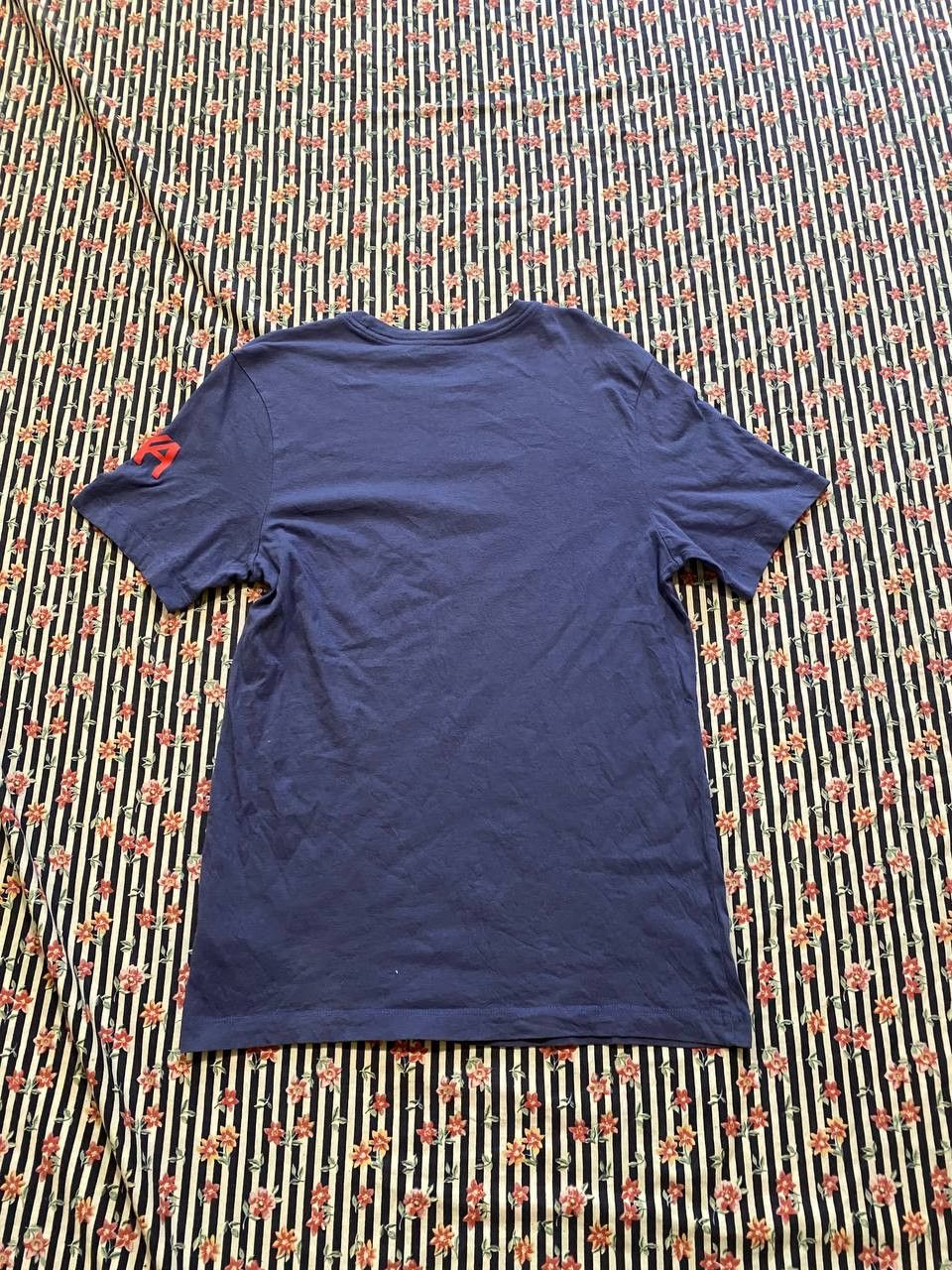 Nike Nike Streetwear T-Shirt Y2K Vintage L.F.C. Size US S / EU 44-46 / 1 - 13 Thumbnail