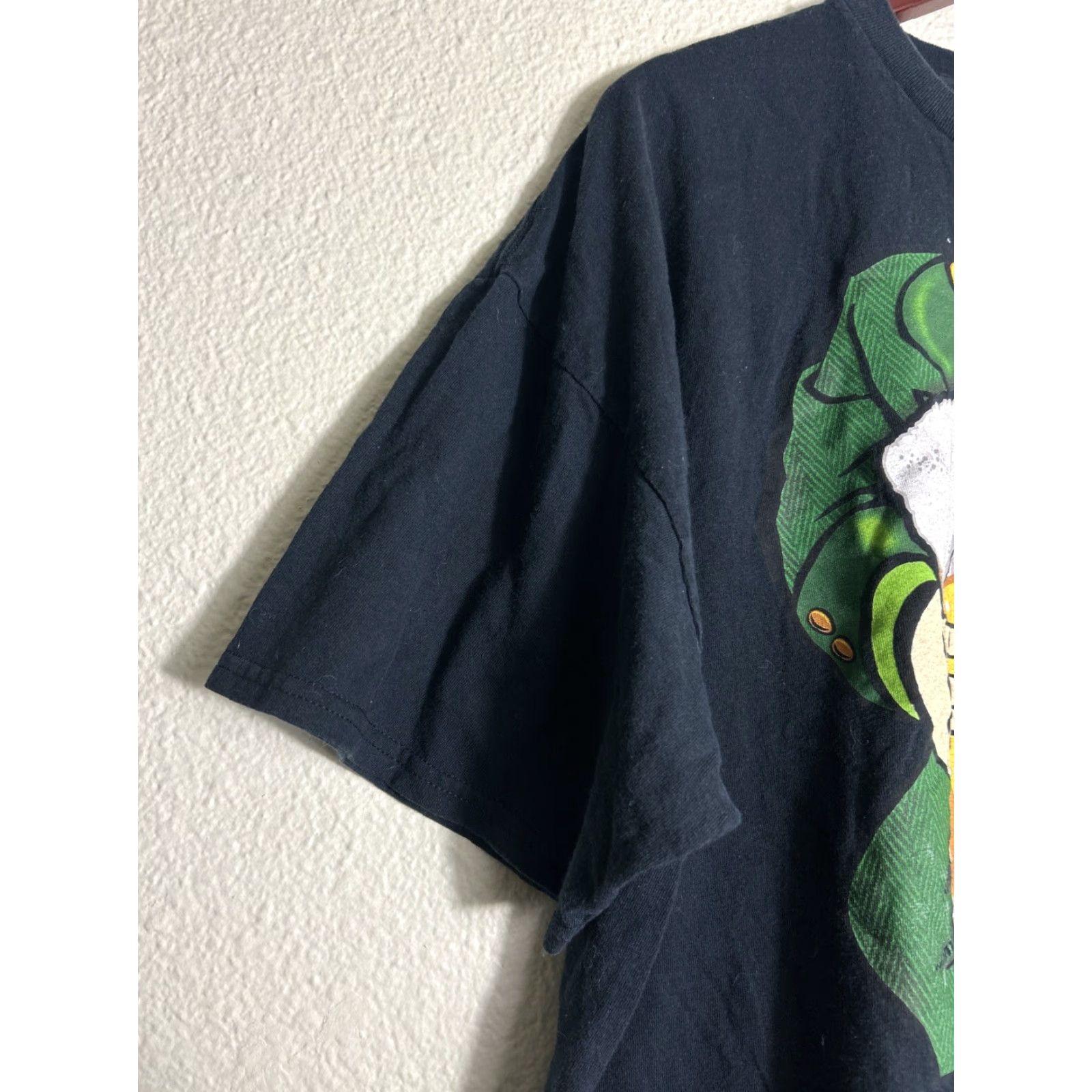 Gildan VINTAGE Mens XXL Short Sleeve T Shirt At Patrick’s Day Leprechaun Holding A Beer Black Size US XXL / EU 58 / 5 - 2 Thumbnail