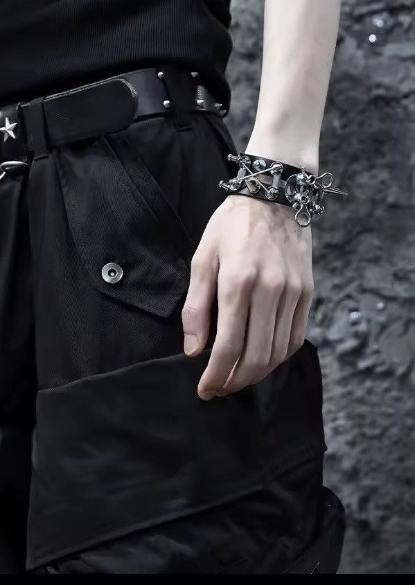 Other Dark Gothic Punk Skull Black Silver Bracelet Size ONE SIZE - 2 Thumbnail