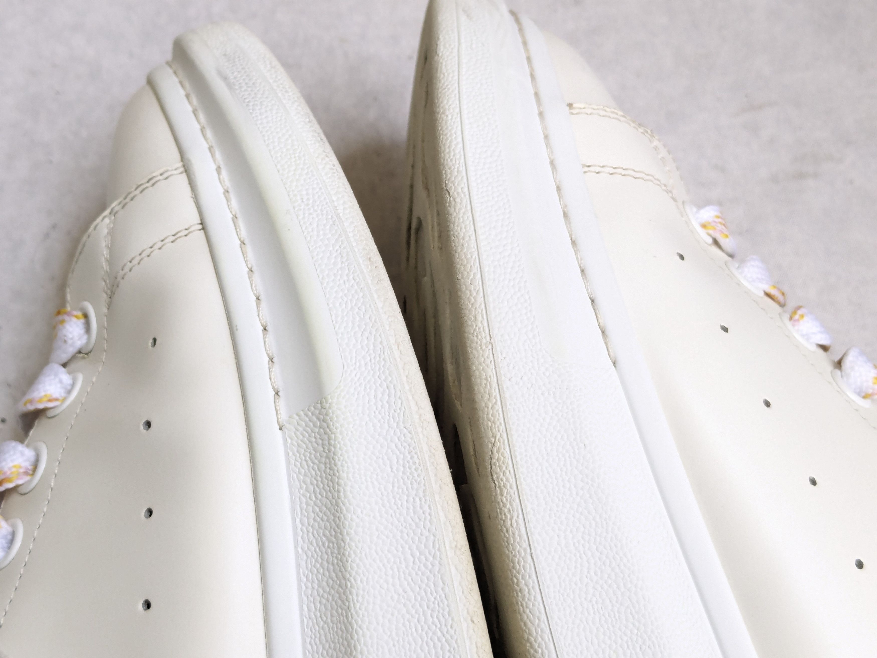 Alexander McQueen Alexander McQueen Larry Oversized Sneakers 9 42 White Yellow Size US 9 / EU 42 - 7 Thumbnail