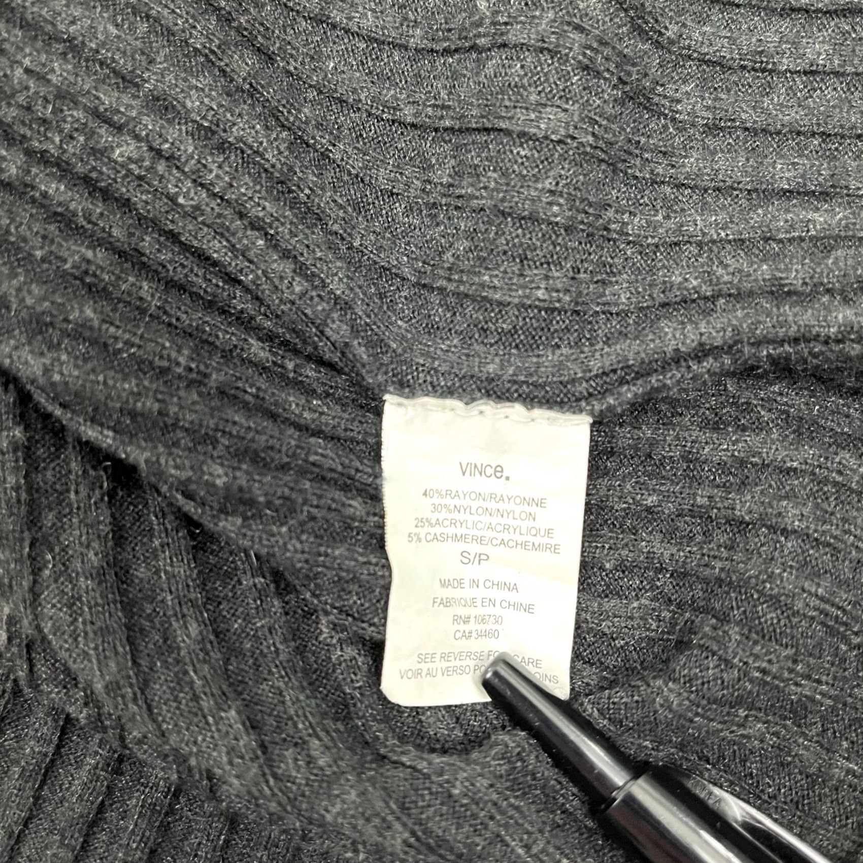 Vince Vince Cardigan Sweater Women S Slim Fitted Gray Ribbed Cashmere Blend Minimalist Cardigan S Gray Womens Silk-Lead? Size S / US 4 / IT 40 - 3 Thumbnail