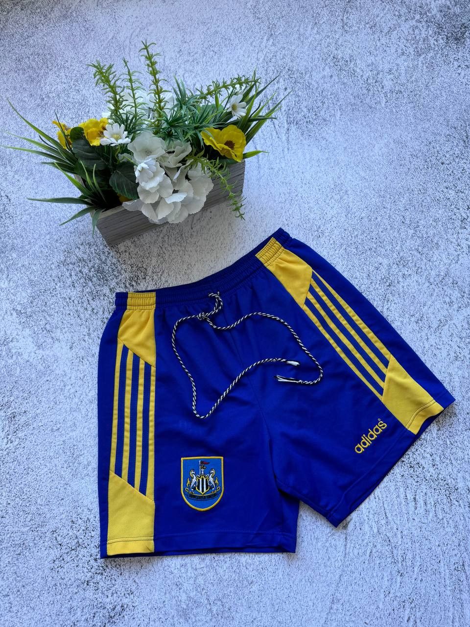 Adidas × Vintage Vintage Newcastle adidas 1997/1998 90s short jersey Size US 32 / EU 48 - 7 Thumbnail