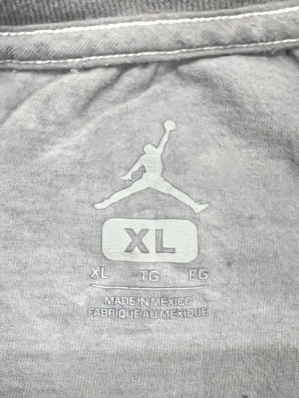 Jordan Brand Vintage Air Jordan True OG Tee Size US XL / EU 56 / 4 - 3 Thumbnail