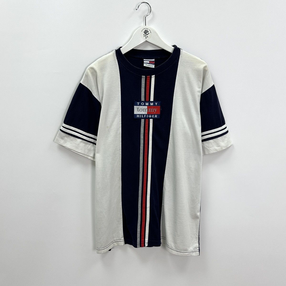 Tommy Hilfiger Vintage 90s Tommy Hilfiger Embroidered logo tee y2k hype og Size US L / EU 52-54 / 3 - 1 Thumbnail