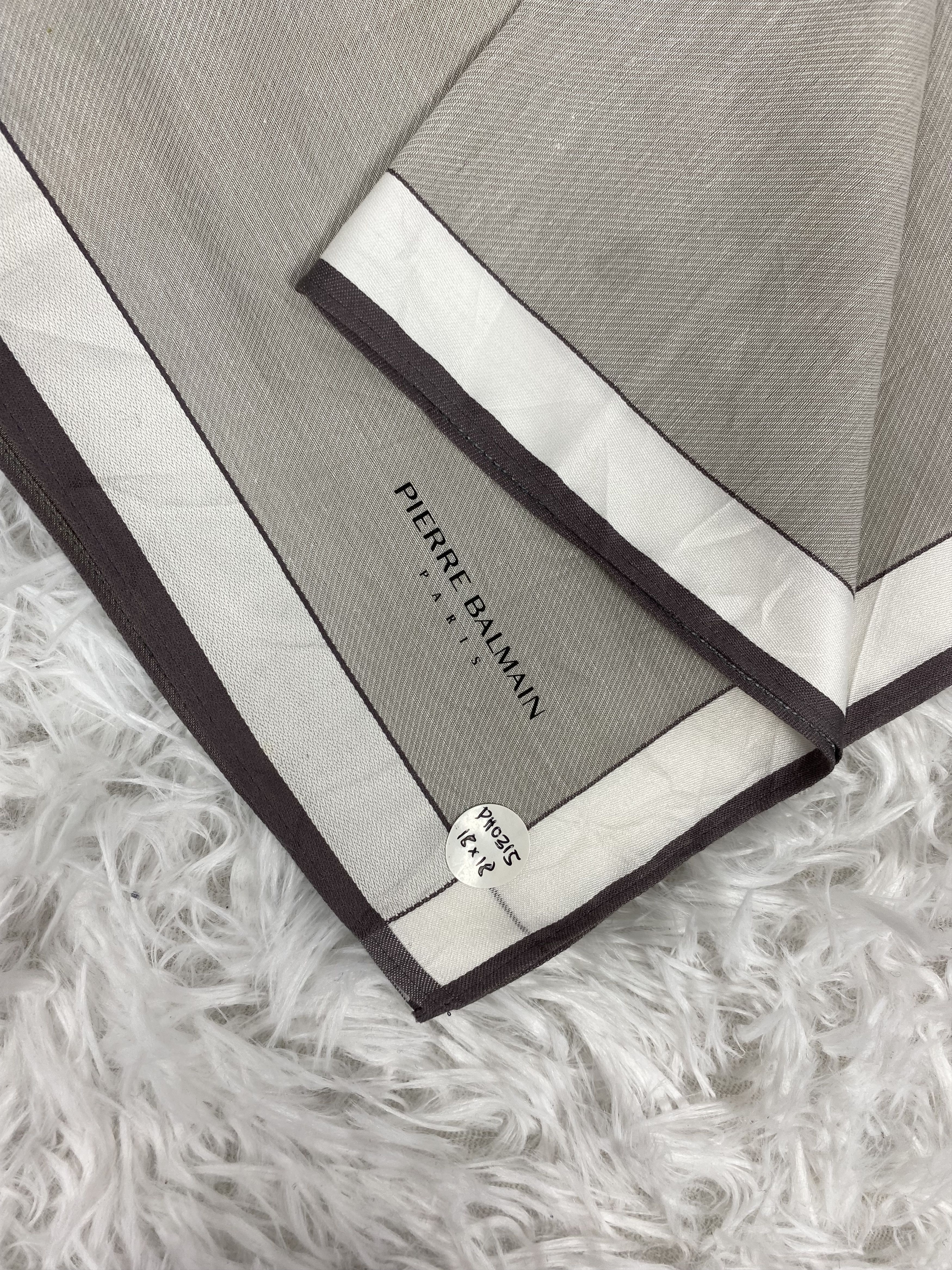 Pierre Balmain × Vintage Vintage Pierre Balmain Handkerchief Neckerchief PH0315 Size ONE SIZE - 2 Thumbnail