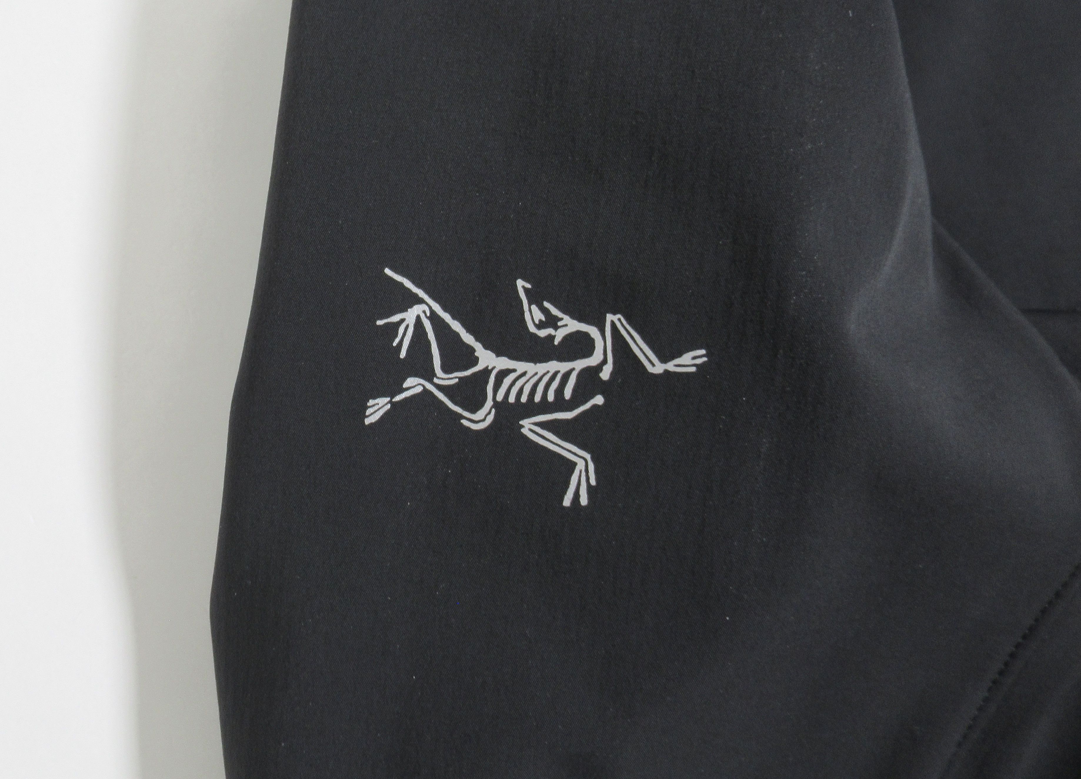 Arc'teryx Arc'teryx Men's Epsilon LT Jacket Corporate Black Size M Size US M / EU 48-50 / 2 - 5 Thumbnail