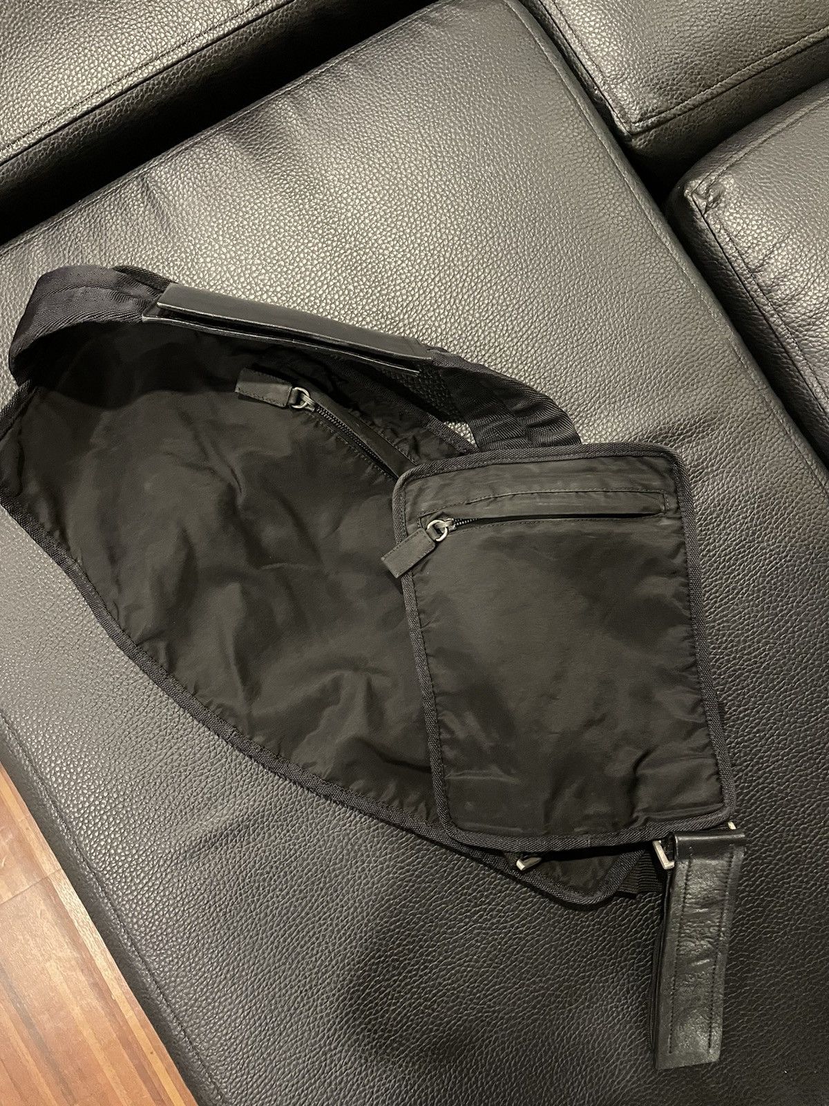 Prada PRADA UTILITY CHEST BAG 1999 Size ONE SIZE - 4 Thumbnail