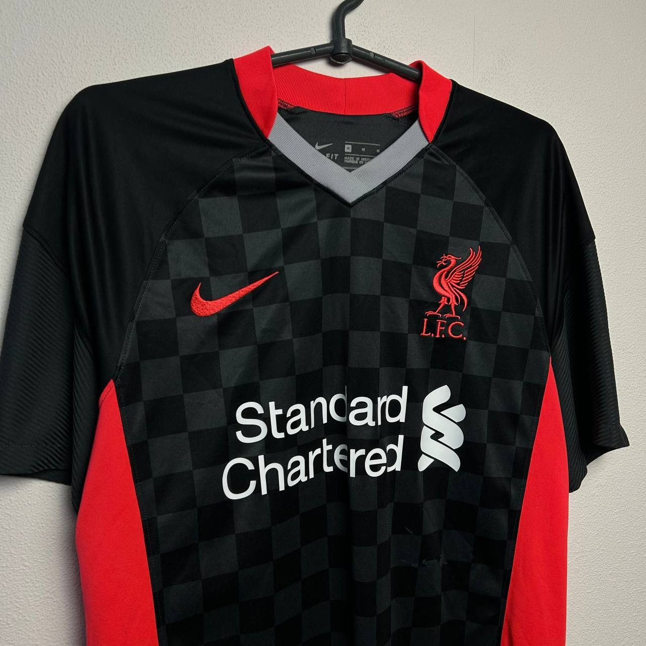 Nike Mens Nike Liverpool Virgil Van Dijk 4 home soccer jersey Size US M / EU 48-50 / 2 - 2 Thumbnail