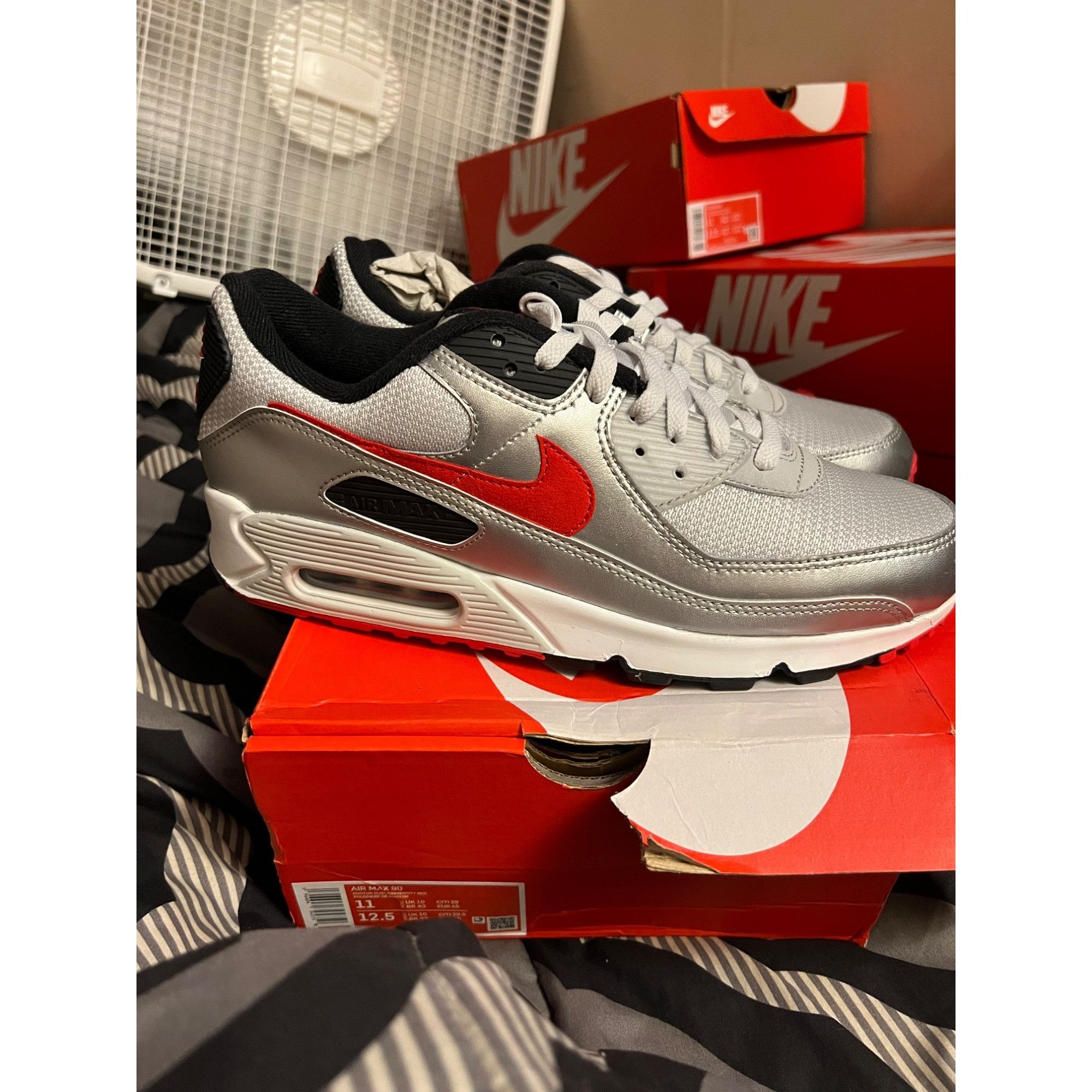 Nike Nike Air Max 90 Silver Bullet Icons University Red DX4233-00 Size US 11 / EU 44 - 1 Thumbnail
