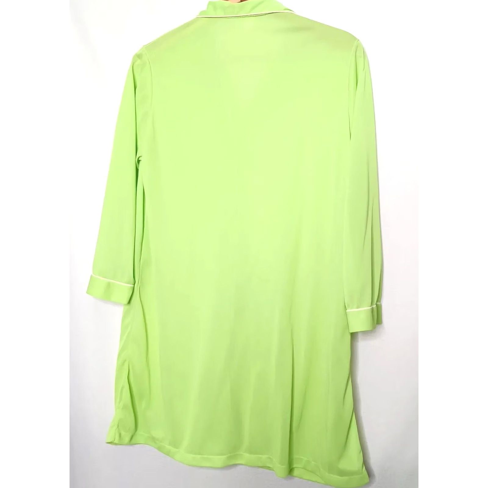 Vintage VINTAGE Green Nylon Nightgown Large Green Nylon Button Long Slv Knee Length Flaws READ Girls Womens 32 39" bust 32" shoulder to hem Size ONE SIZE - 2 Thumbnail