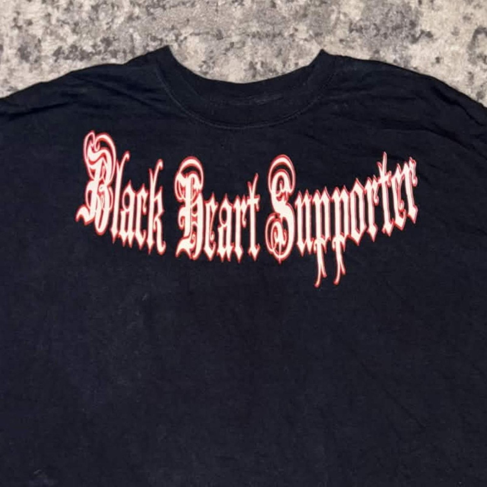 Other 00s Black Heart Supporter Band Shirt Size US XL / EU 56 / 4 - 4 Thumbnail